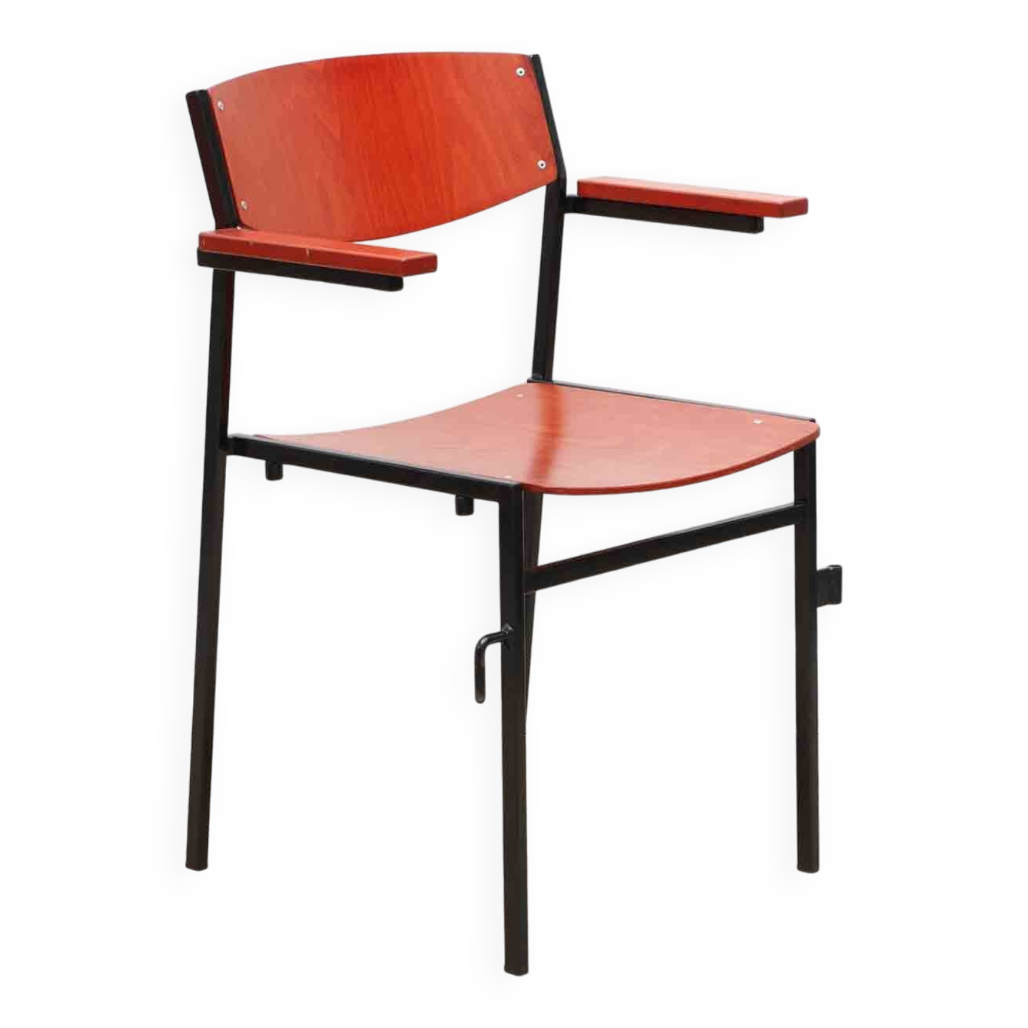 Gijs van der Sluis red and black chairs with armrests