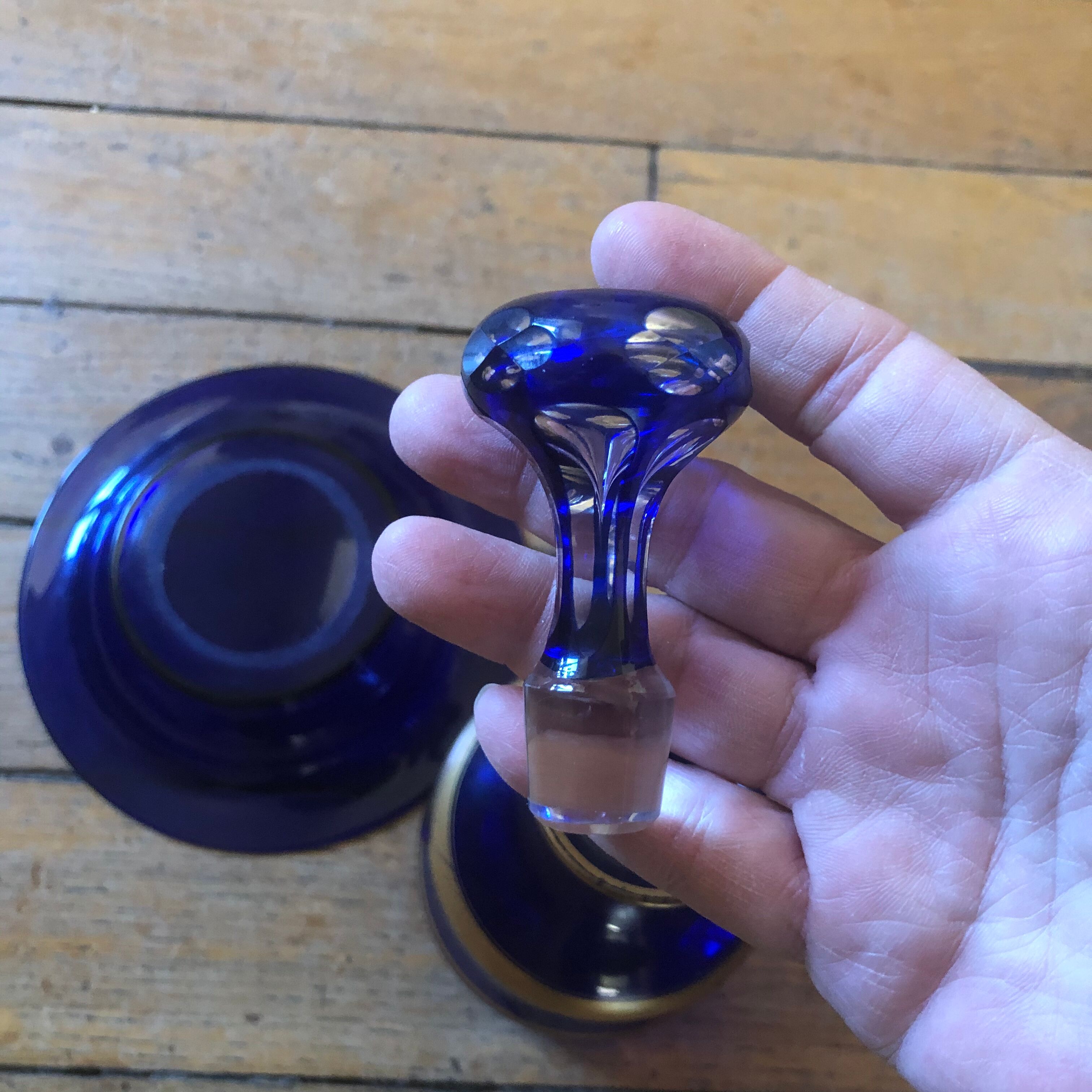 Night carafe and its blue glass saucer