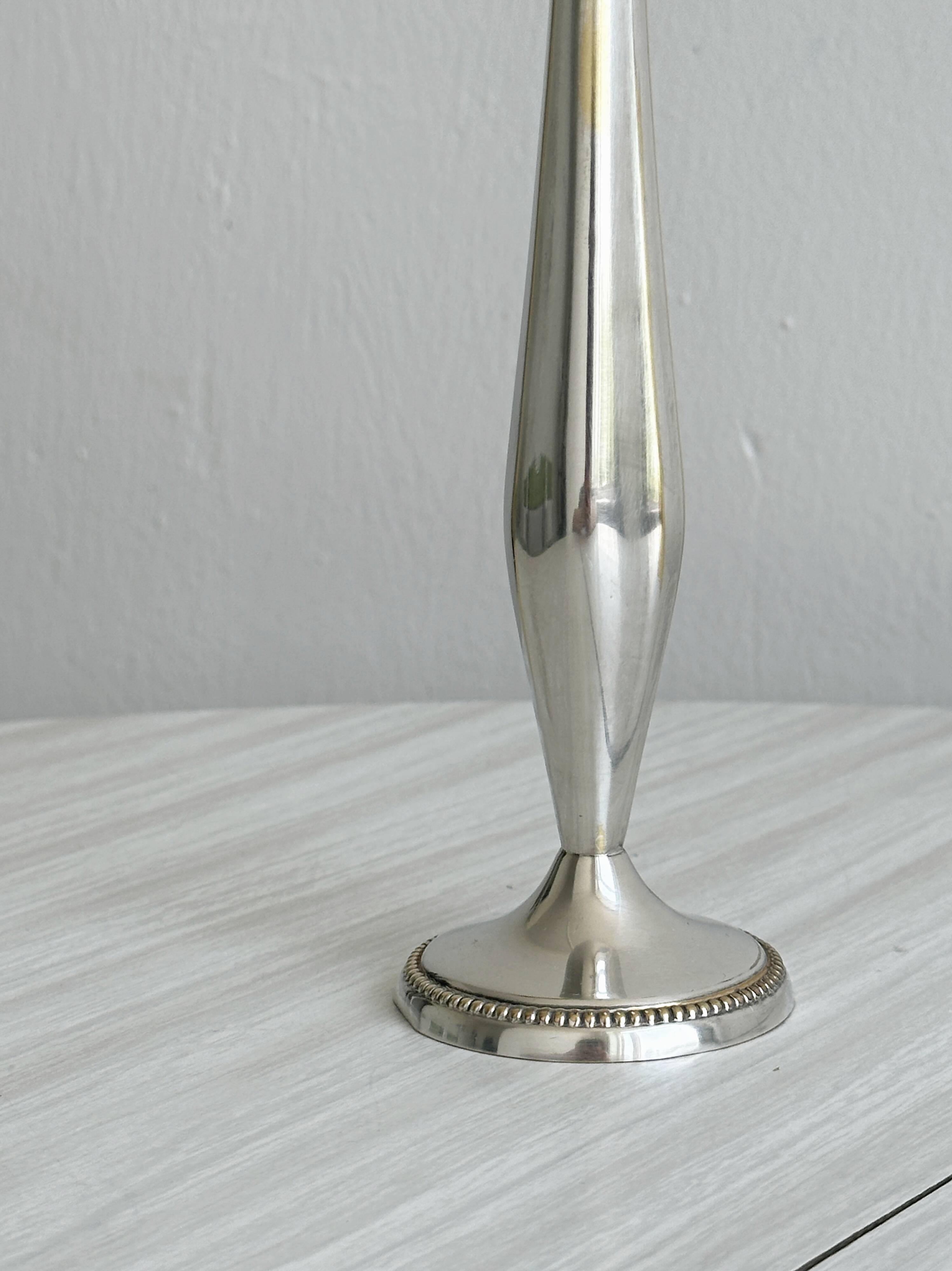 Light metal soliflore