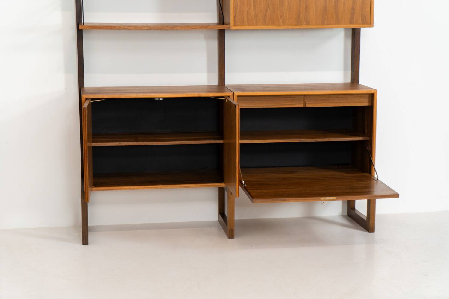 Fee standing wall unit by Poul Cadovius