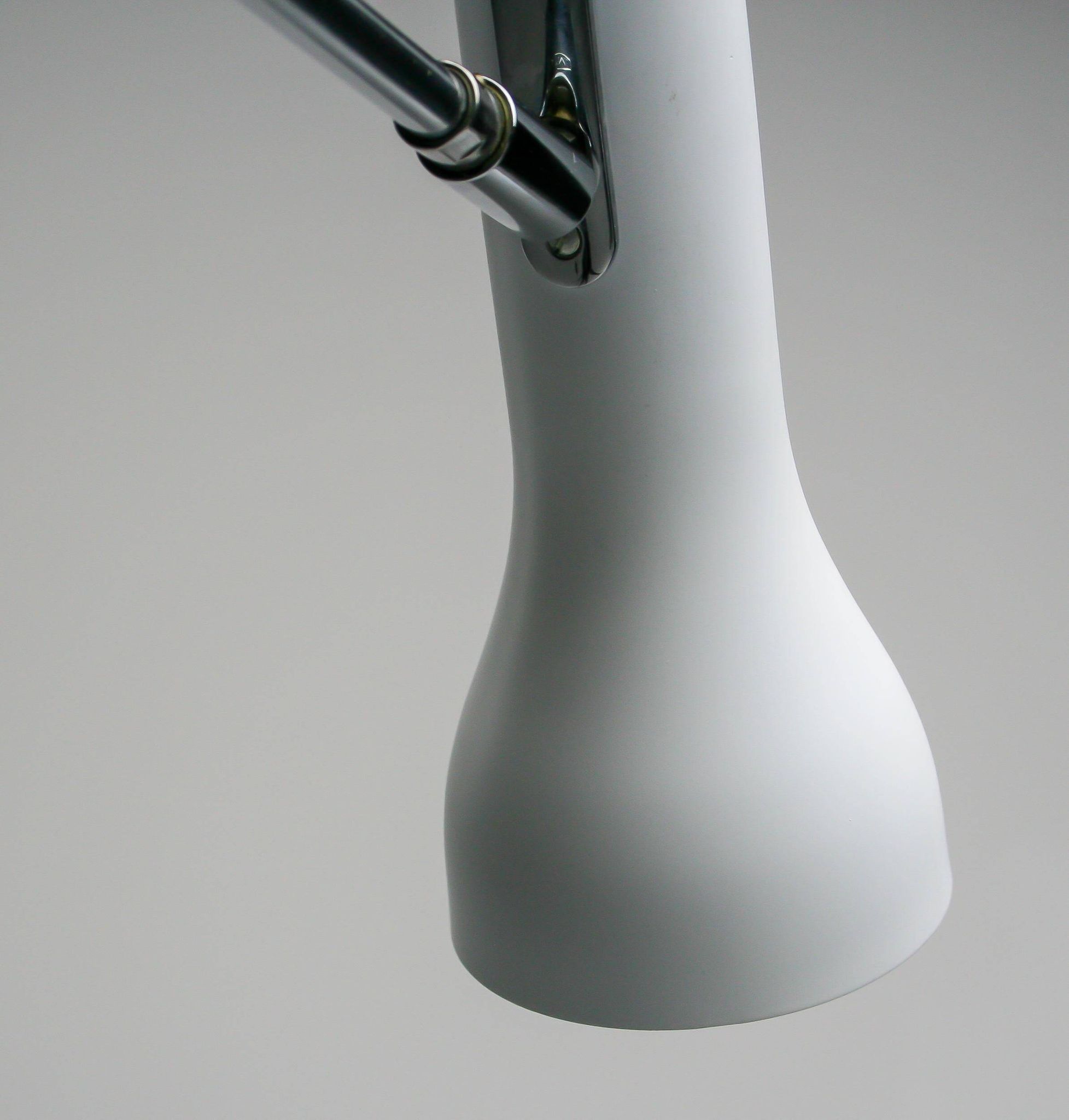 Pair of clamp spotlights by Dieter Waeckerlin, Swiss modernist design from the 1960s.