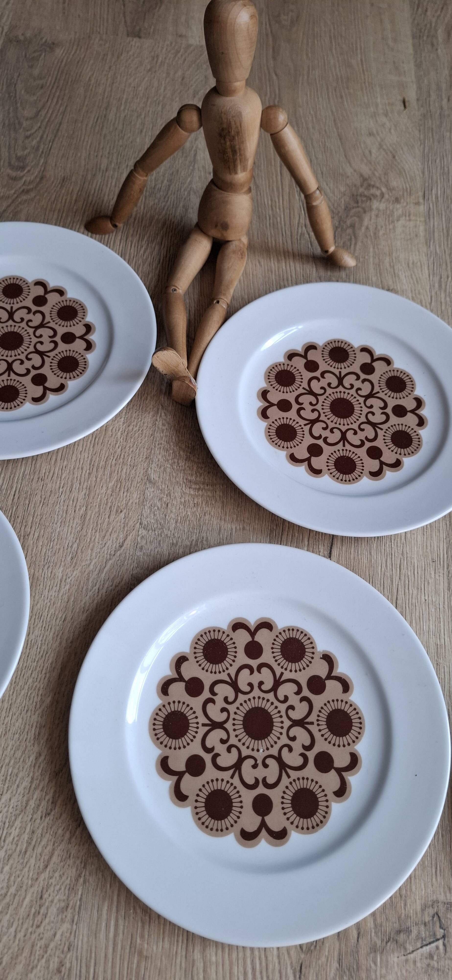 Set of 6 Arzberg plates