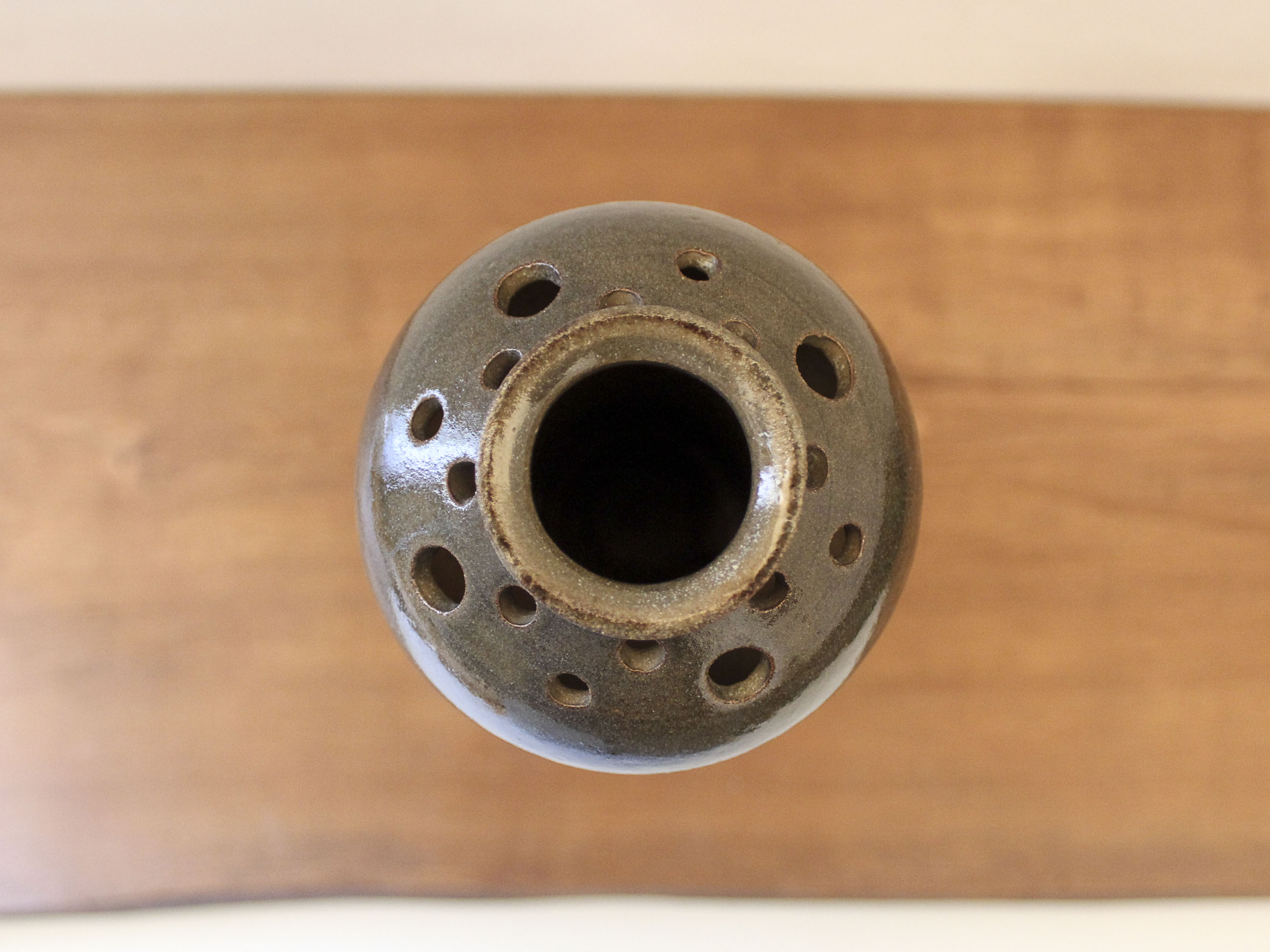 Vase pique flowers ceramic