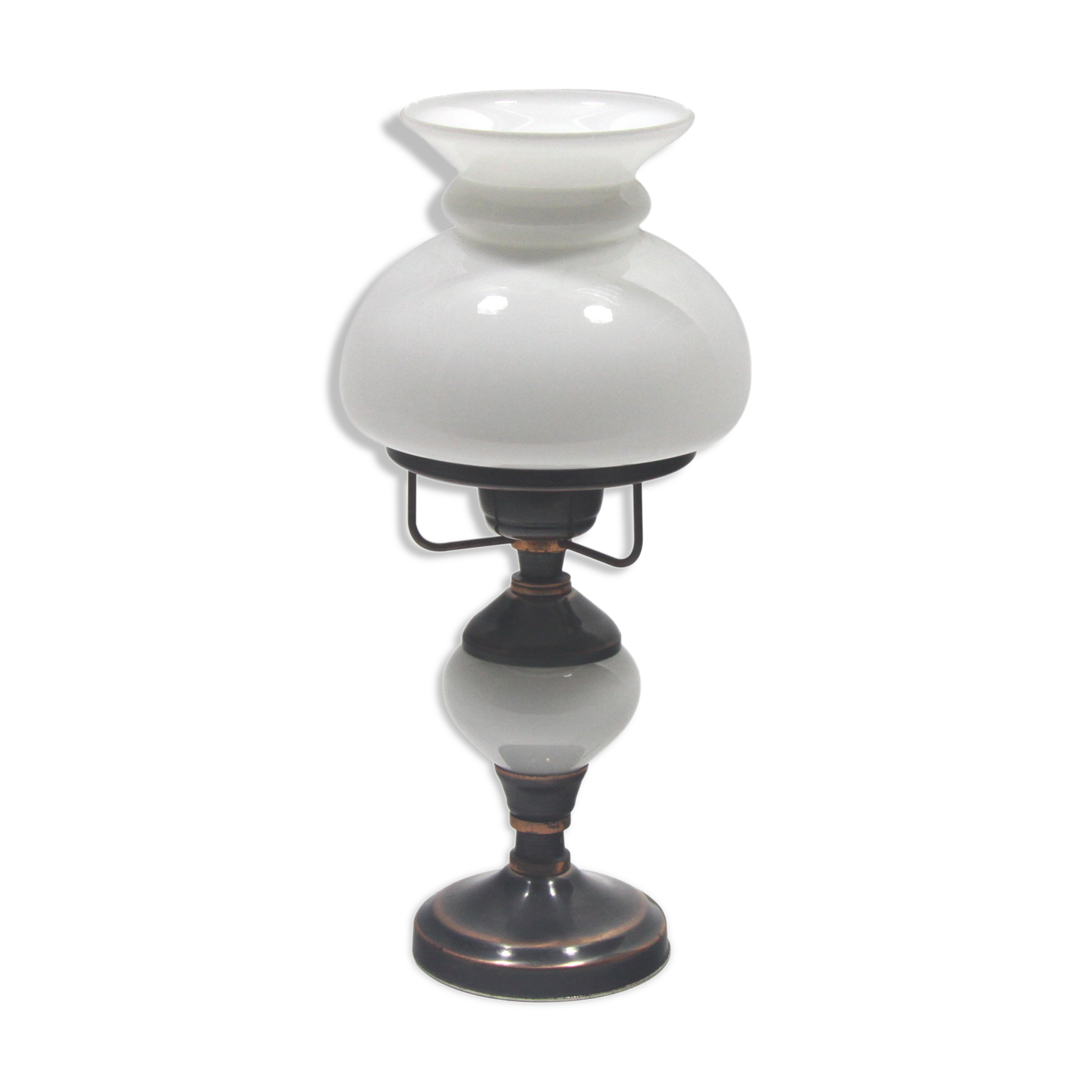 Art deco bedside lamp