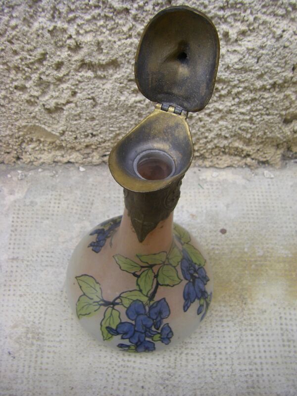 Carafe ancienne, peinte à la main