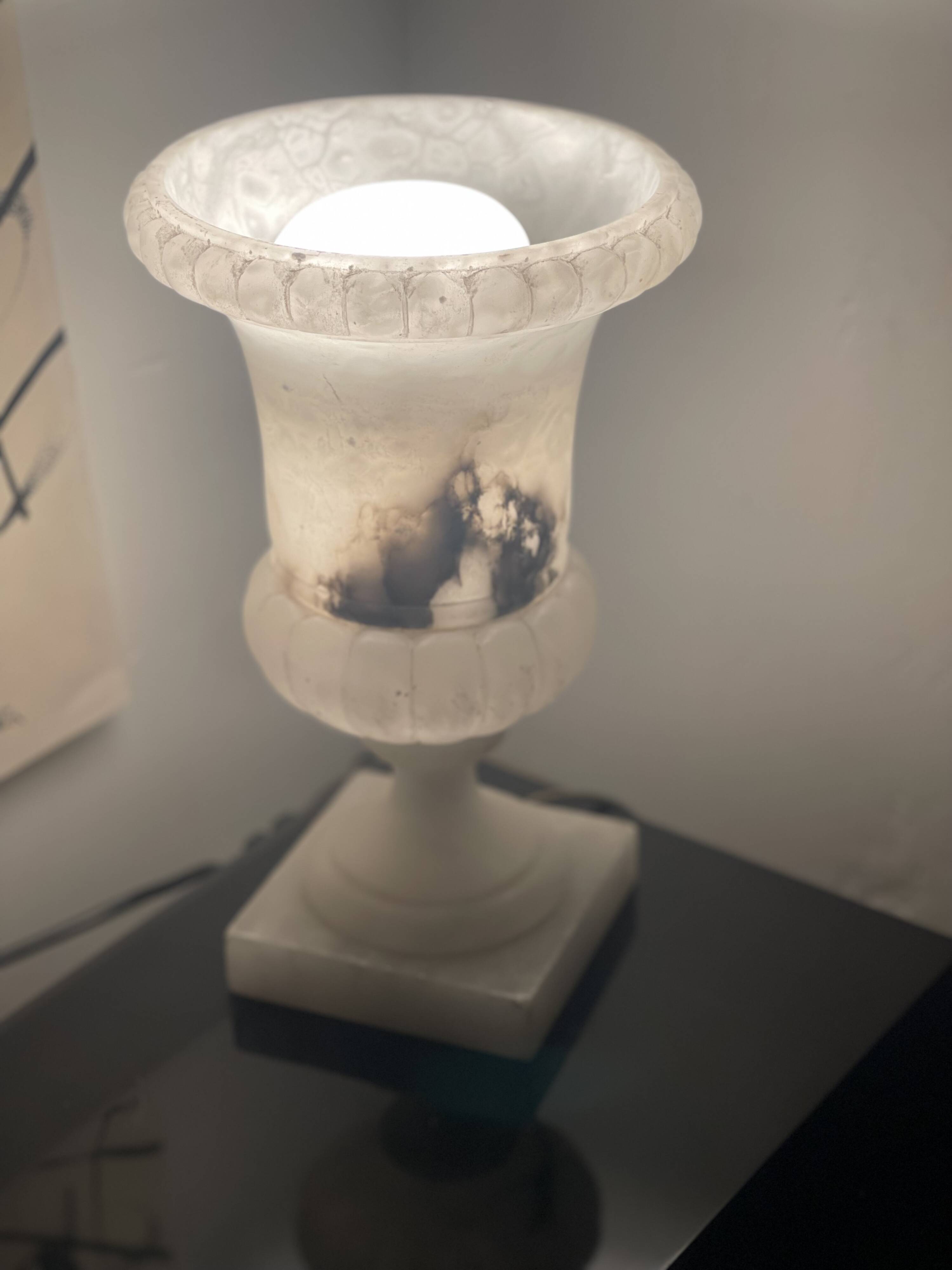 Vintage alabaster lamp on square base - decorative object