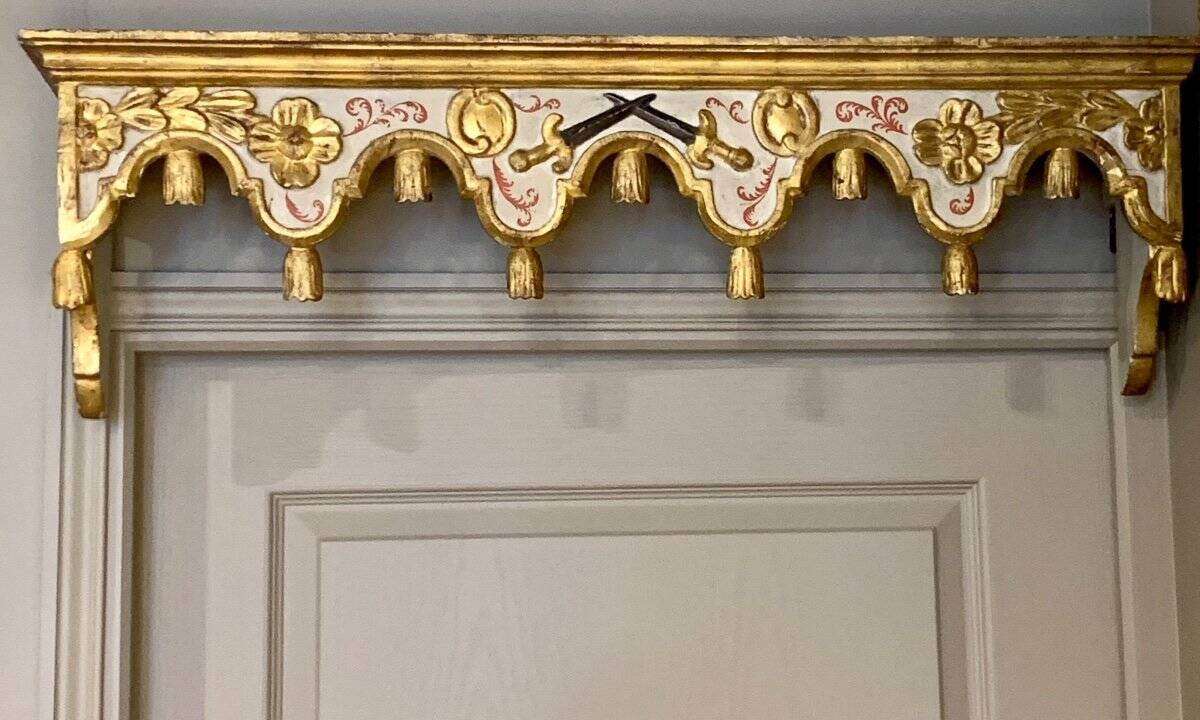 18th century pediment or shelf