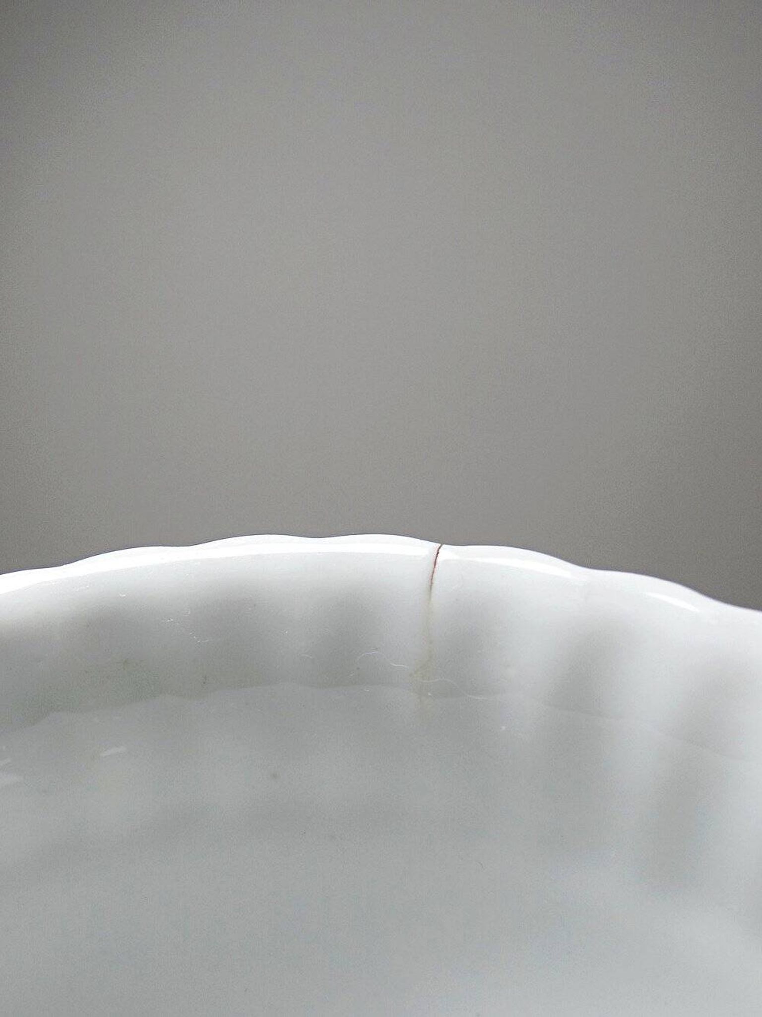 Bernardaud sauceboat Limoges porcelain with floral decoration from the 1920s to 1950s.