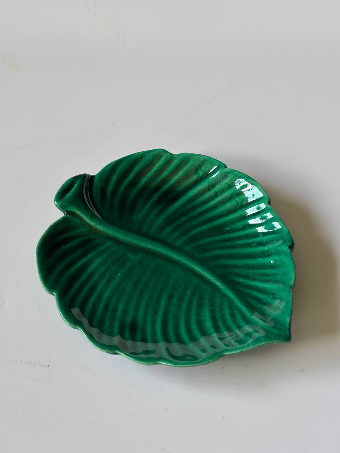 Vintage slip leaf bowl