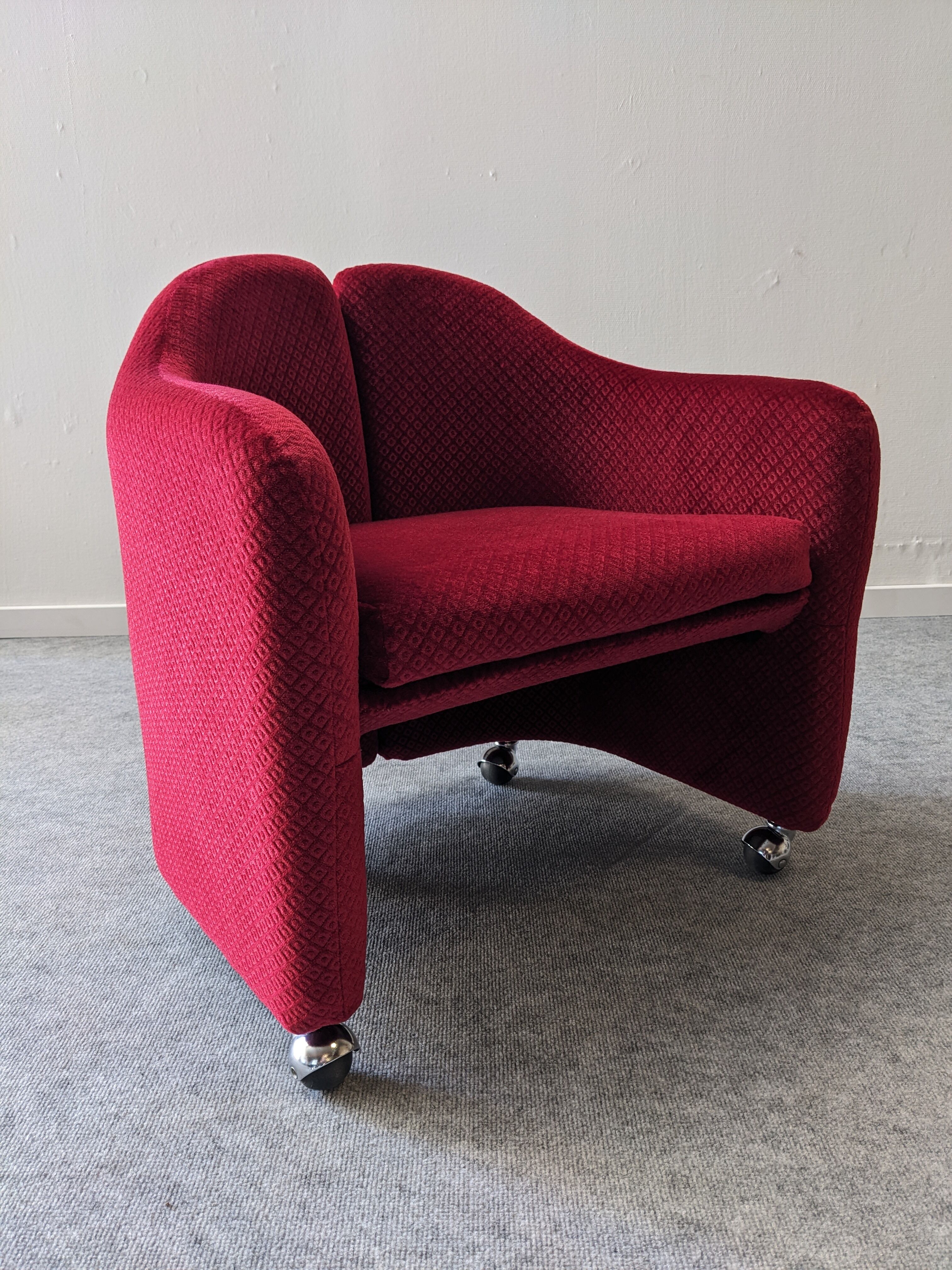 Italian armchair from the 60s/70s by Eugenio Gerli for Tecno