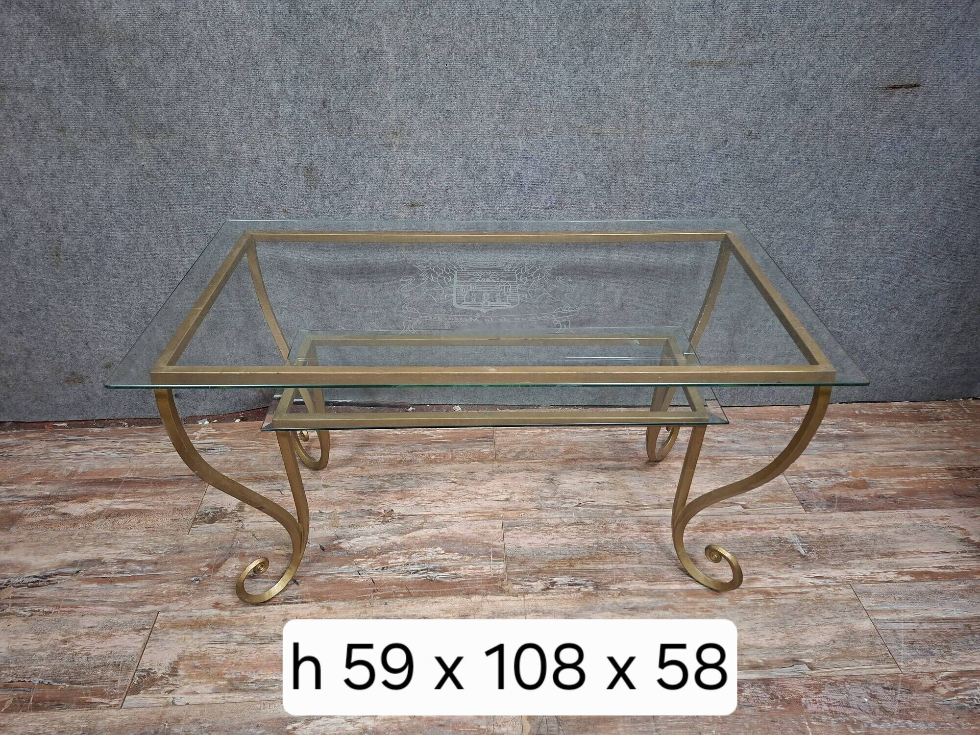 Table basse en laiton et verre gravé dans le goût de la Maison Jansen, n°2