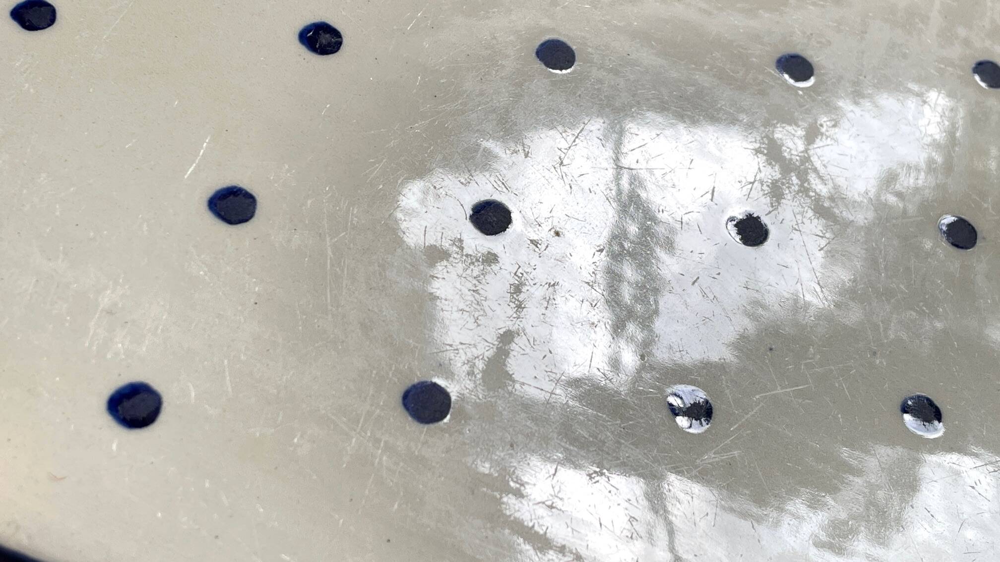 St Clément Vintage Polka Dot Ceramic Trivet