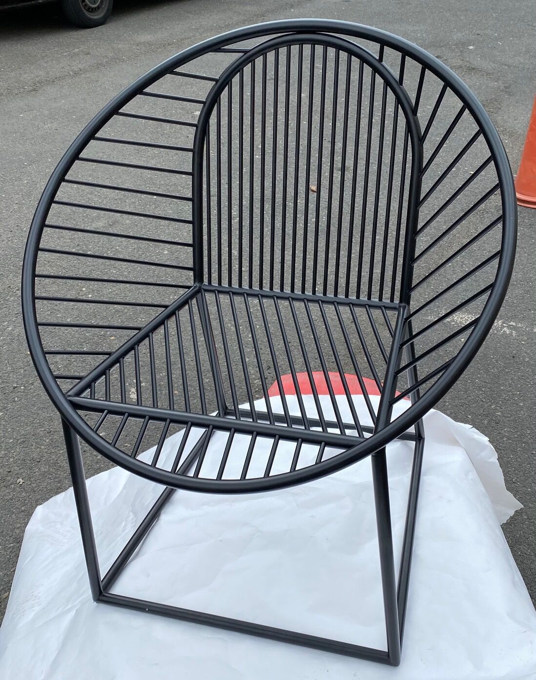 Circle pool lounge chair