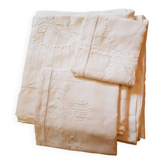 Hand embroidered linen sheet and its 2 matching pillowcases monogrammed BM