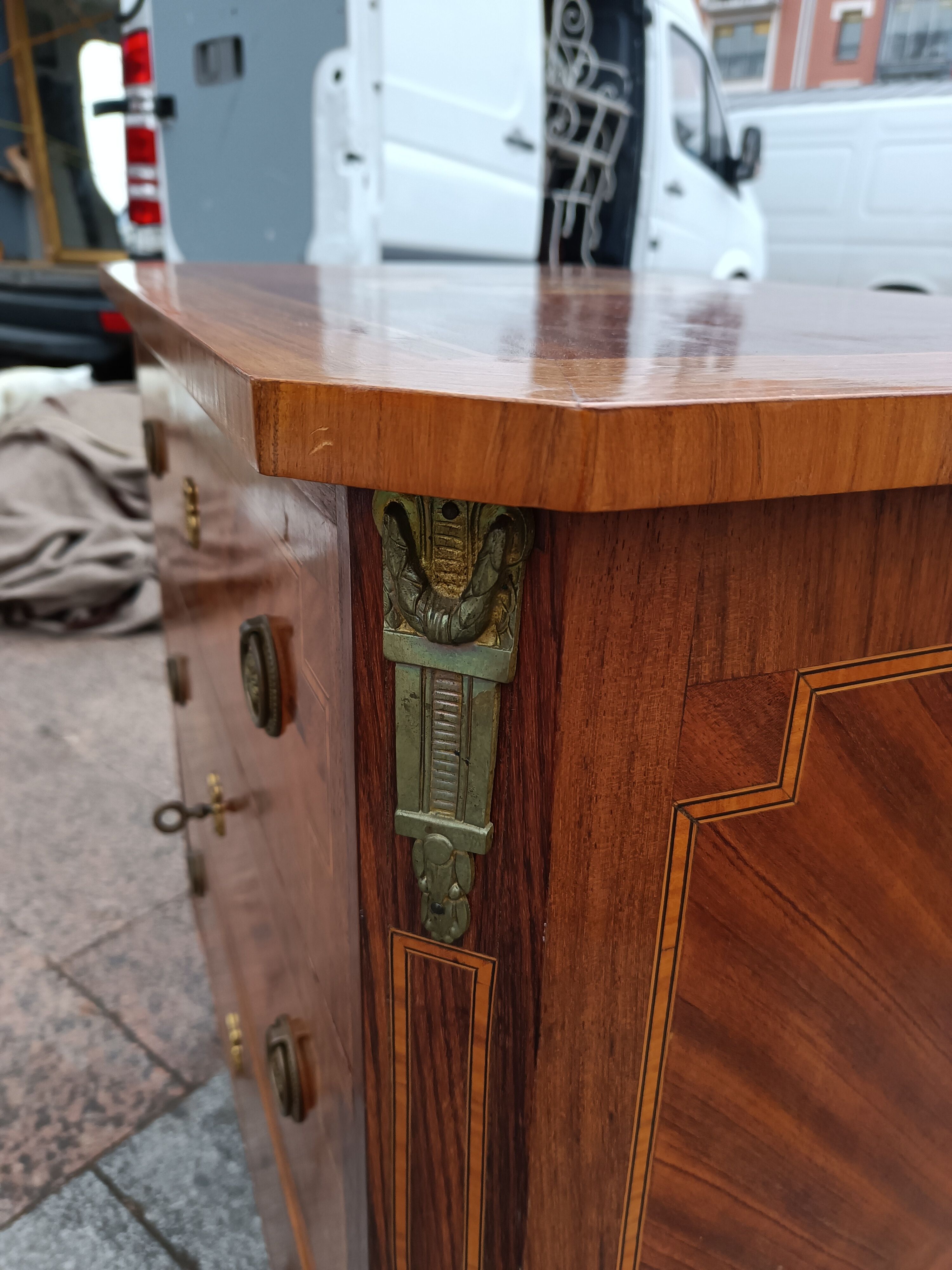 Old Louis XVI style chest of drawers in marquetry