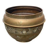 Pot cover in brass chiseled 1960 art nouveau
