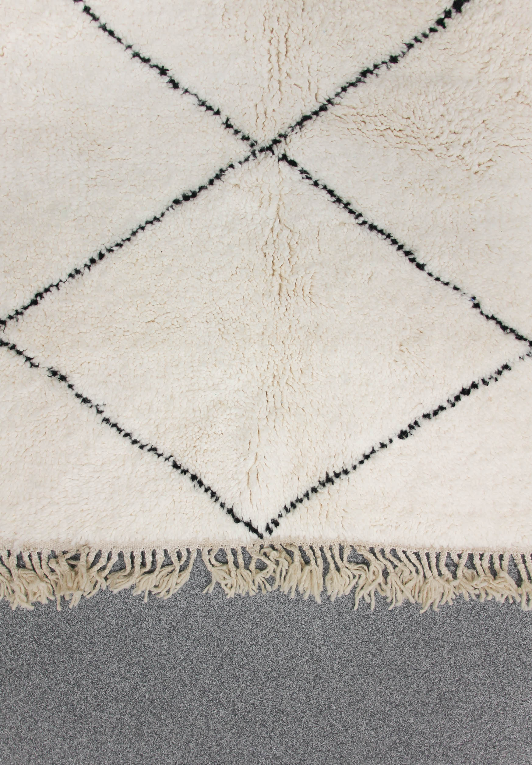 Berber carpet Beni Ouarain "Taliwine" with diamonds