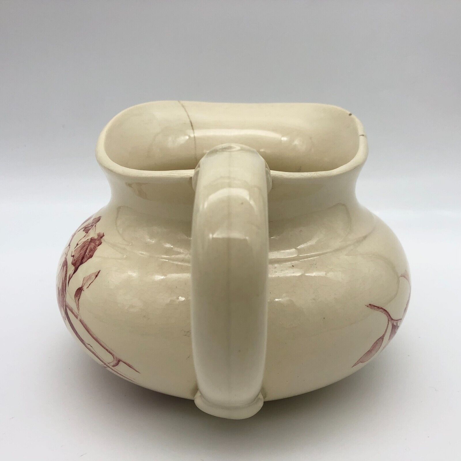 Toilet broc shaped "chubby" earthenware of Gien model ETE, gold medal