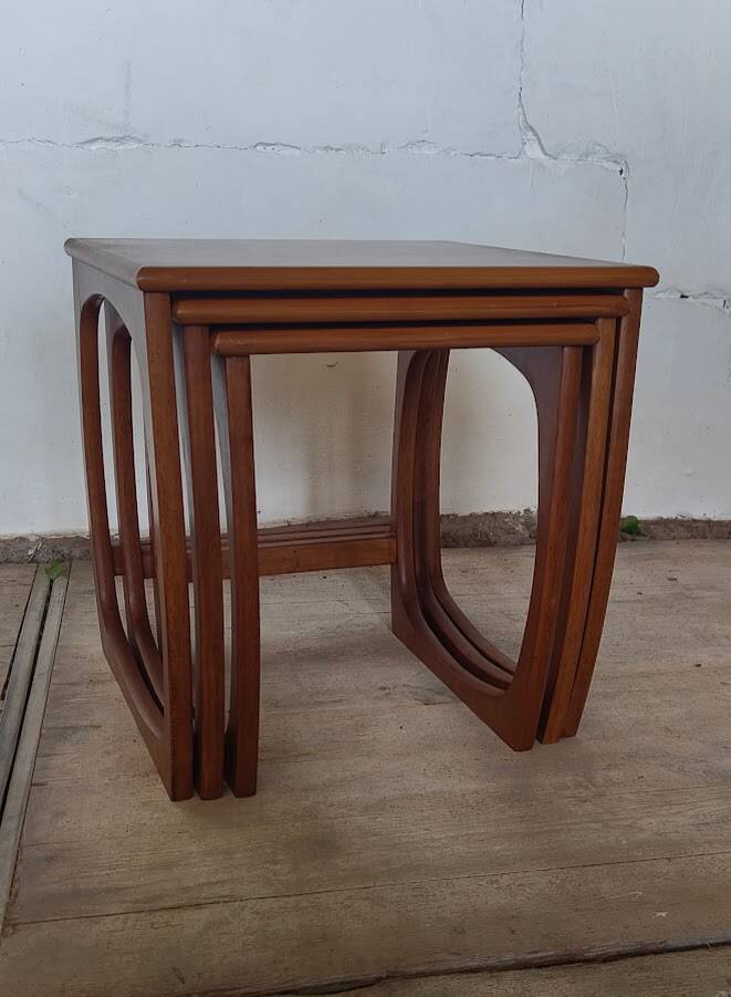 Tables basses gigognes vintage