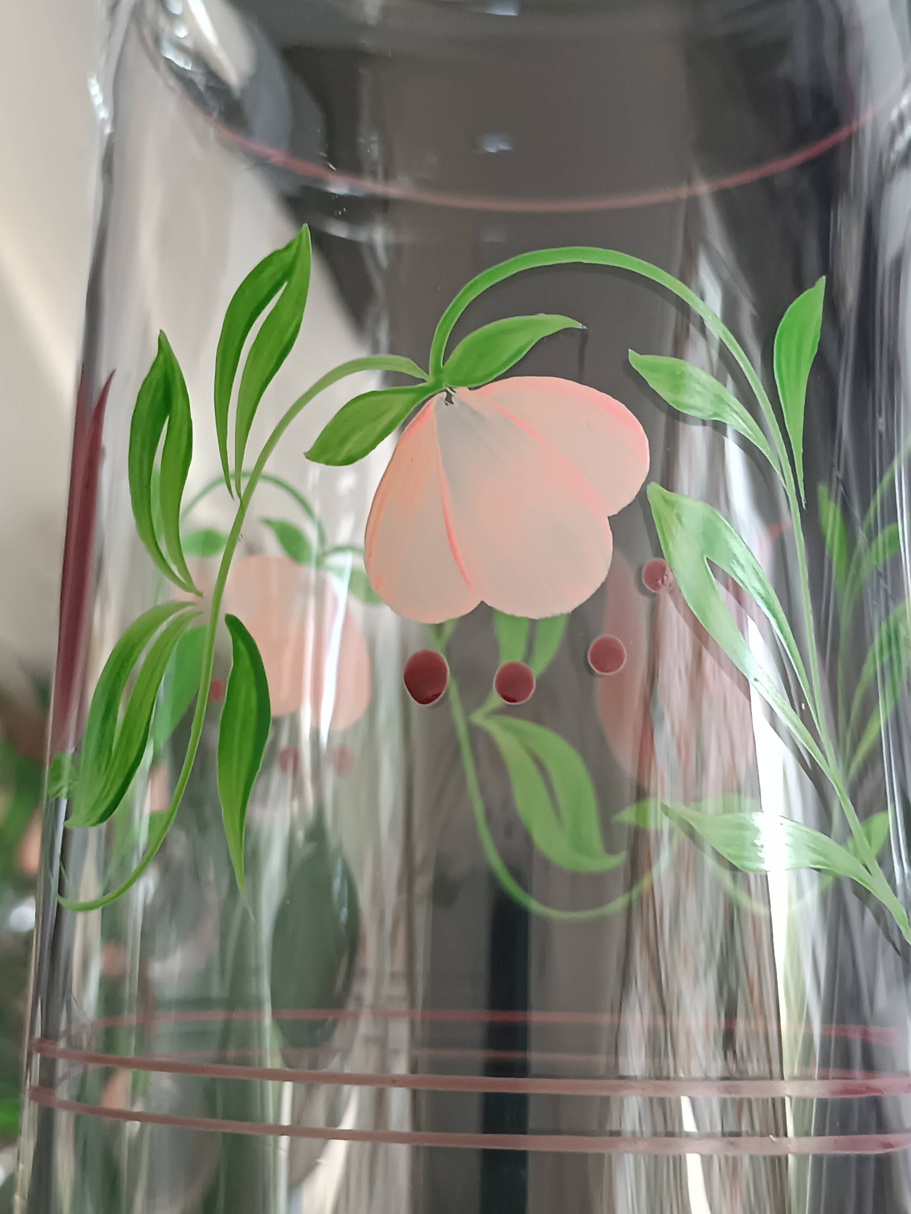 Carafe and four glasses in painted crystal, Hartzviller crystal factory, 1970