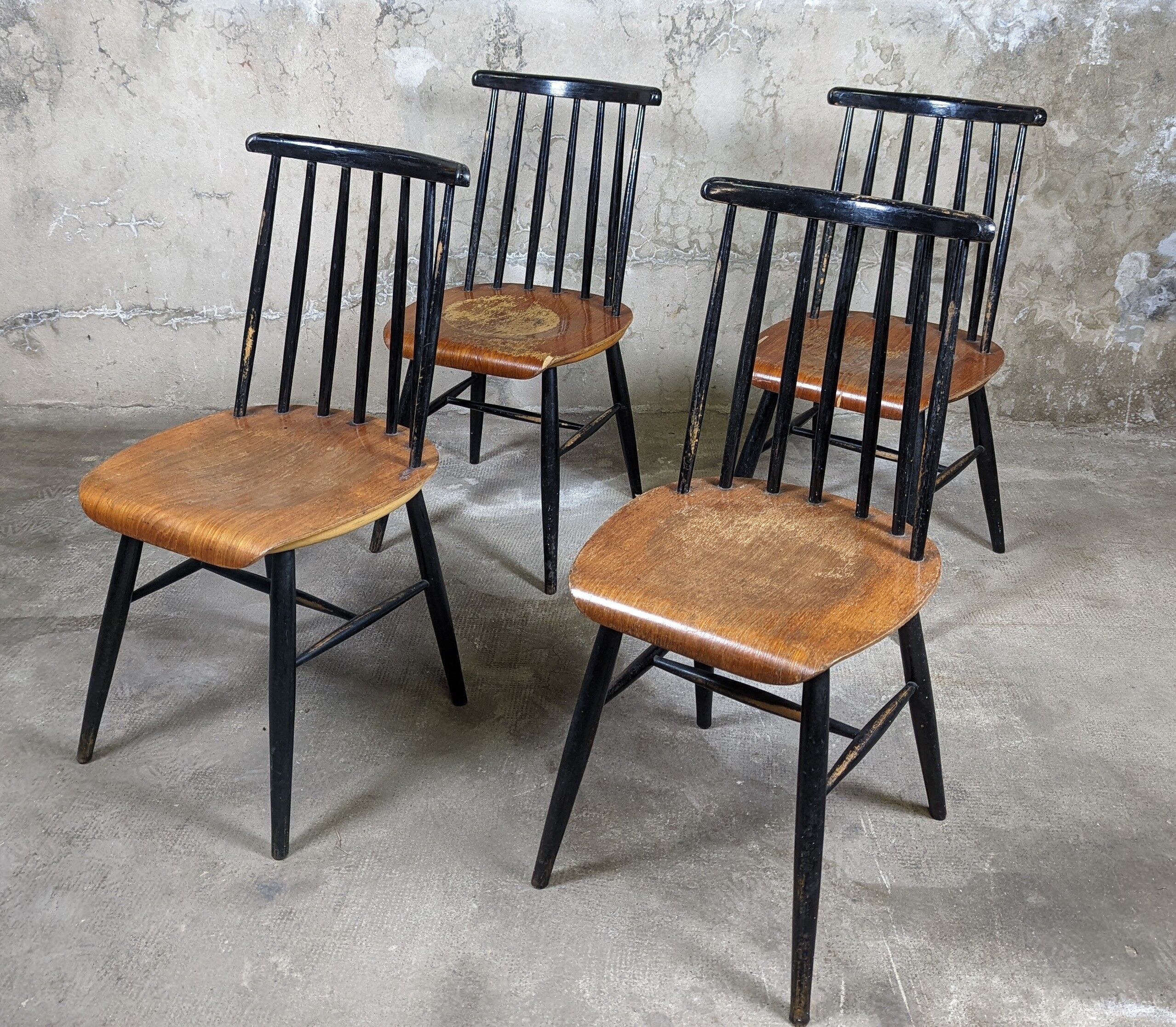 Fanett Chairs by IImari Tapiovaara