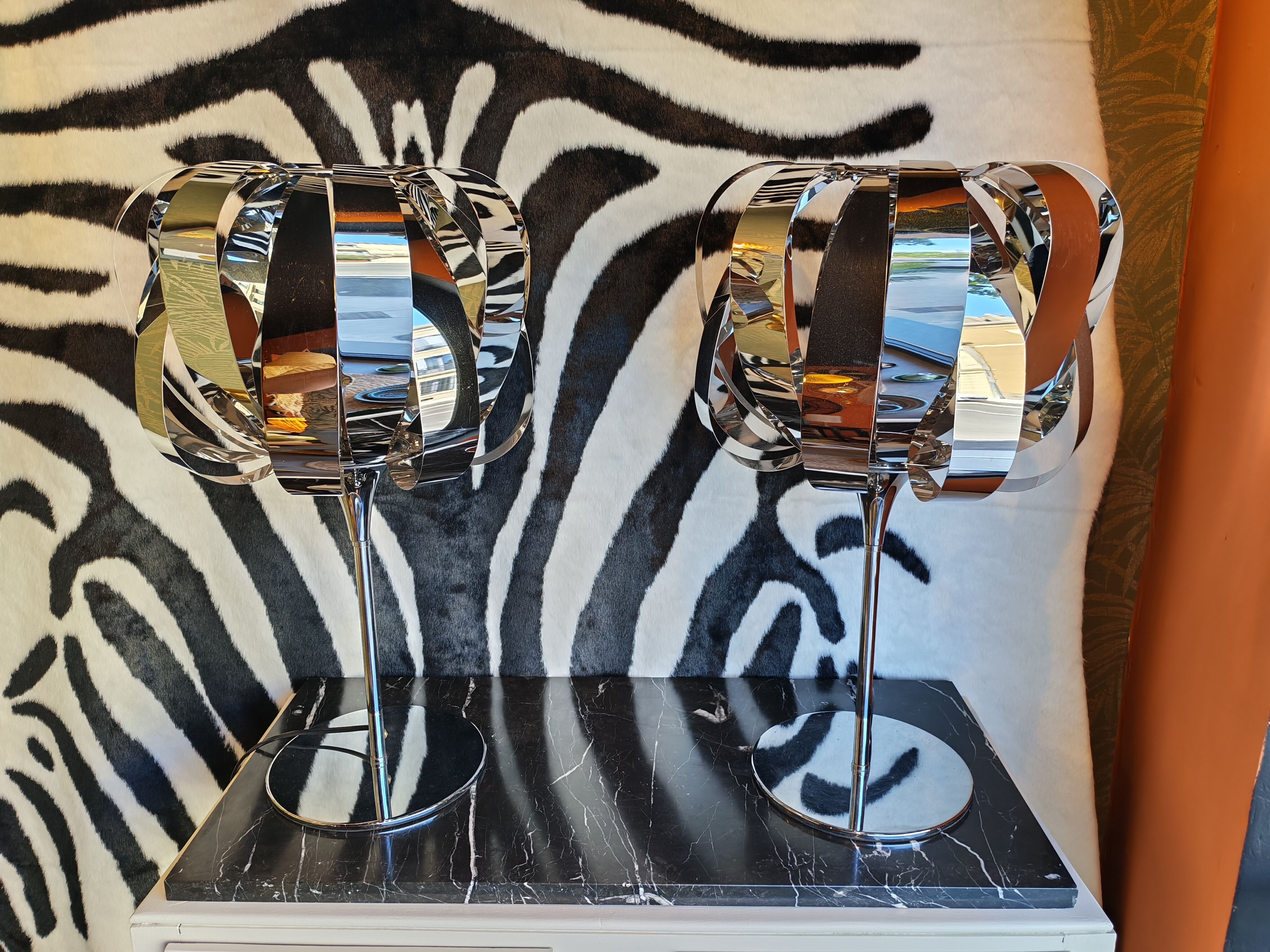 Pair of space age lamps model Eres