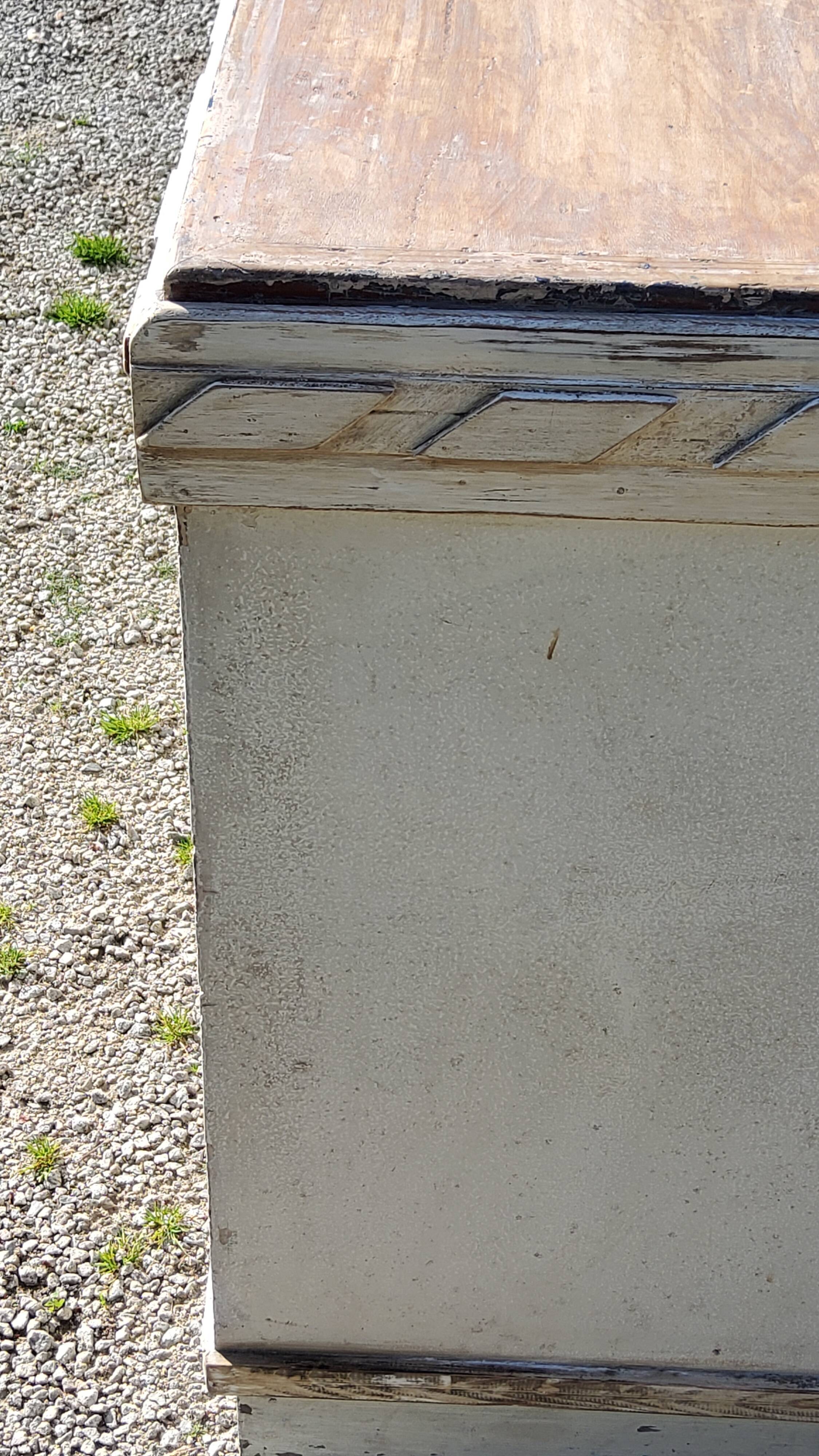 Grocery counter from the 30s