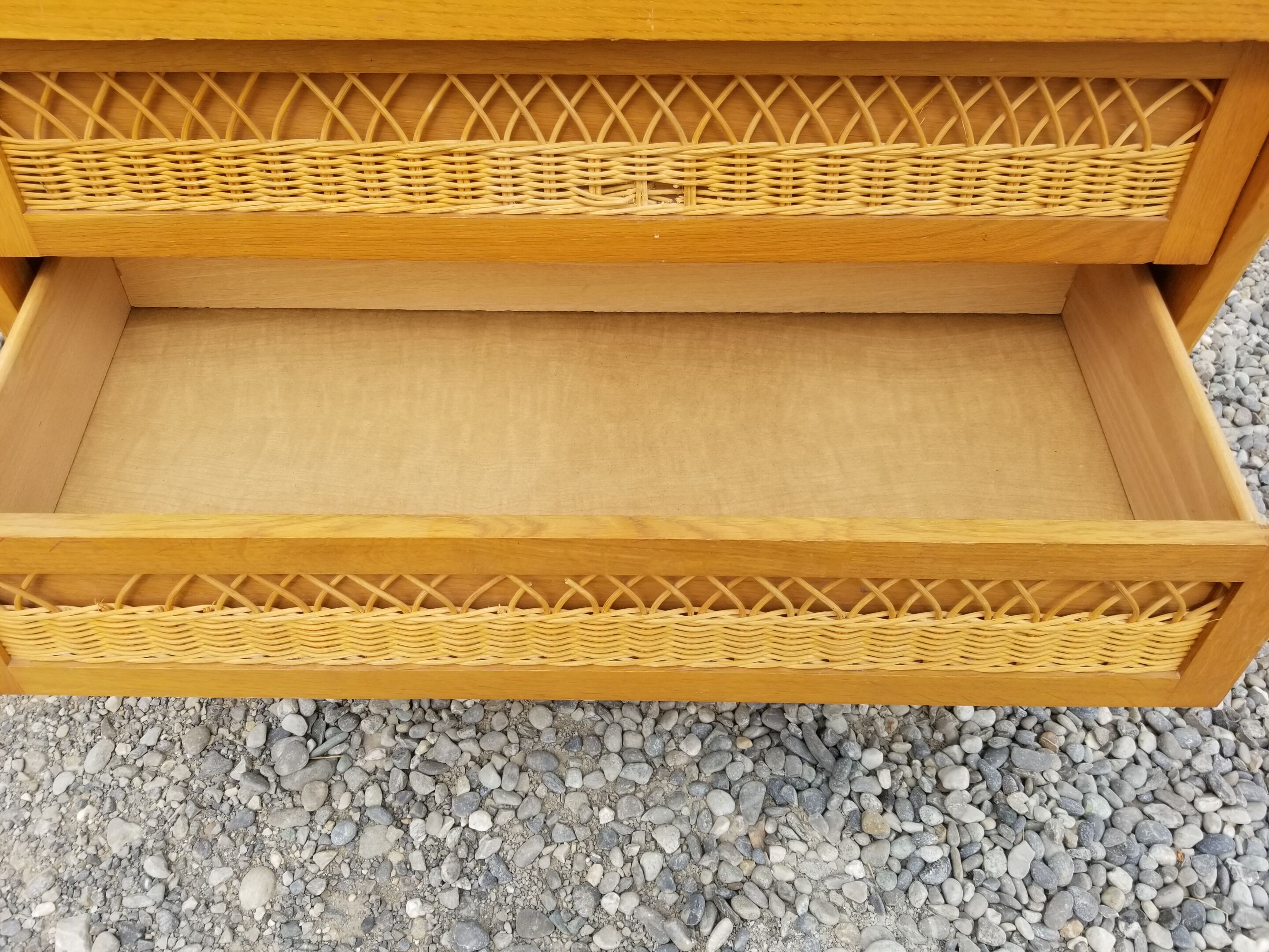 Vintage chest of drawers 3 drawers in oak and rattan - 60s