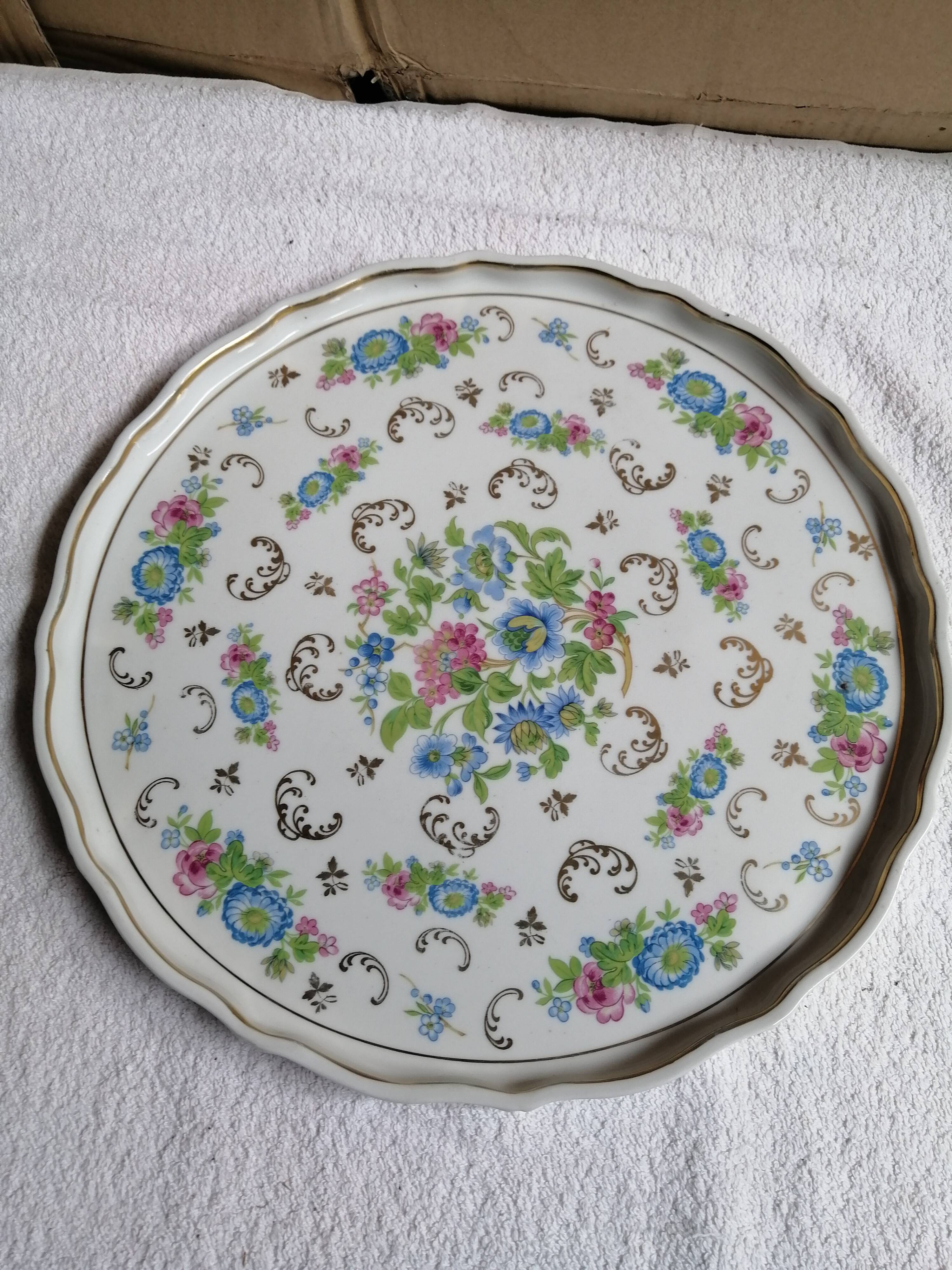 Serving dish in limoges porcelain