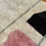 Moroccan Mrirt wool rug