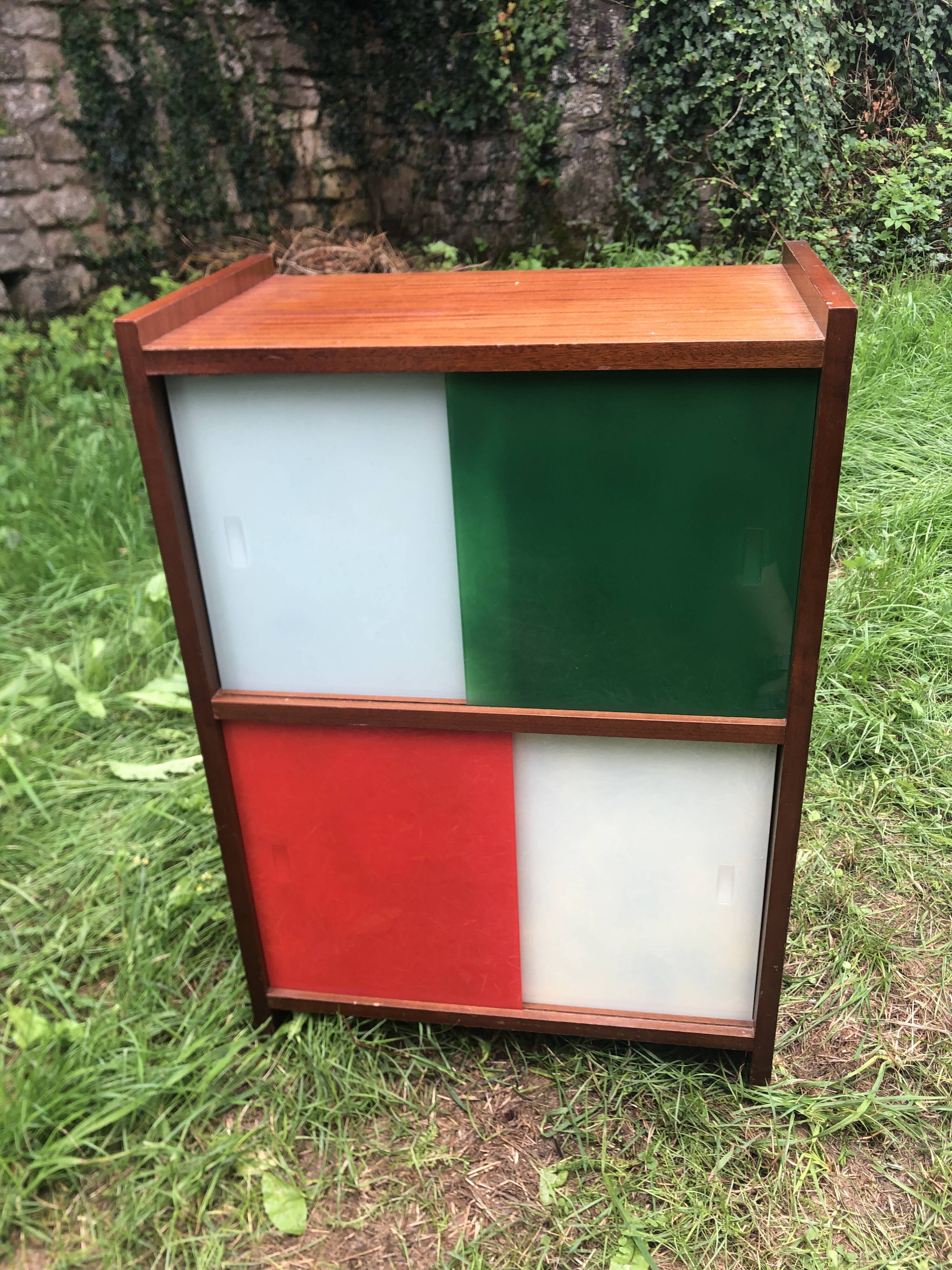 Showcase furniture storage vintage sliding windows 60s/70s