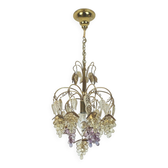 Chandelier très rare palwa milieu du siècle années 1970 verre de cristal et raisins et feuilles en laiton doré