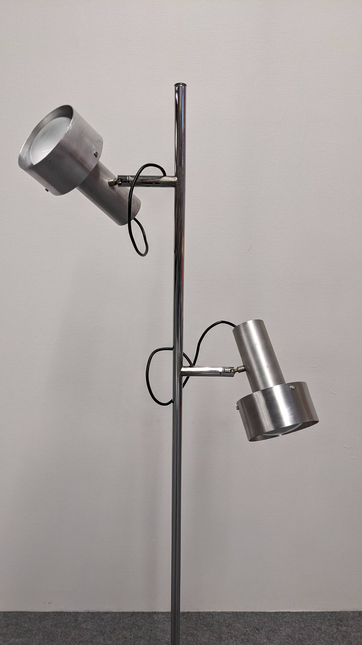 Space age modernist floor lamp with 2 aluminium spots, France circa 1970.