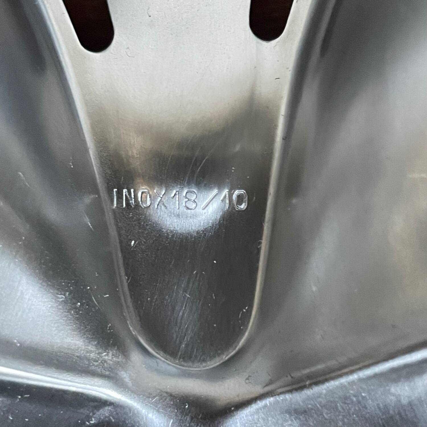 Stainless steel 18/10 clover plate