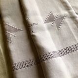Antique sheet in pure linen tinted in mauve jacana
