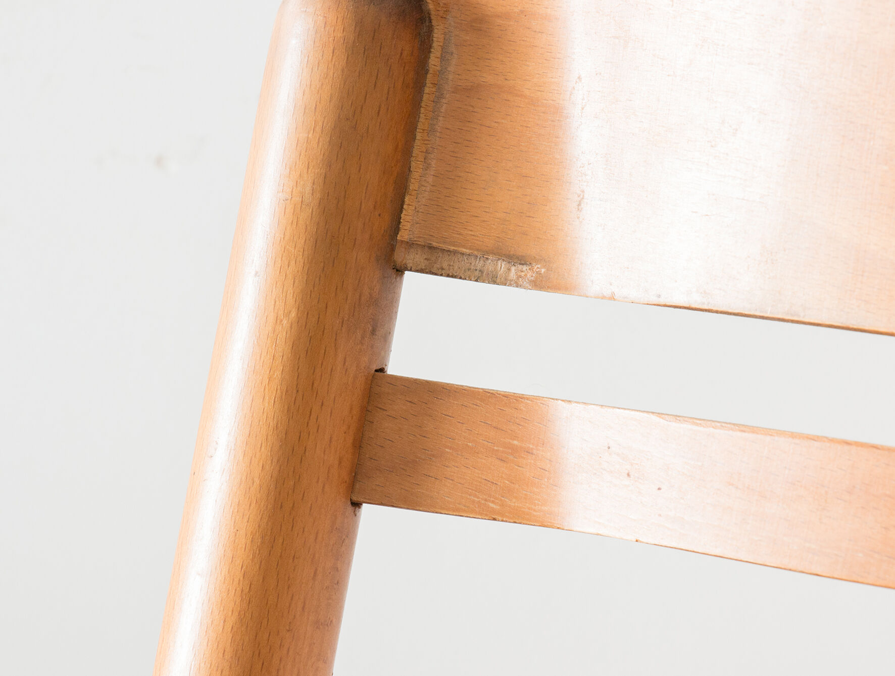 Chair made of wood and rope