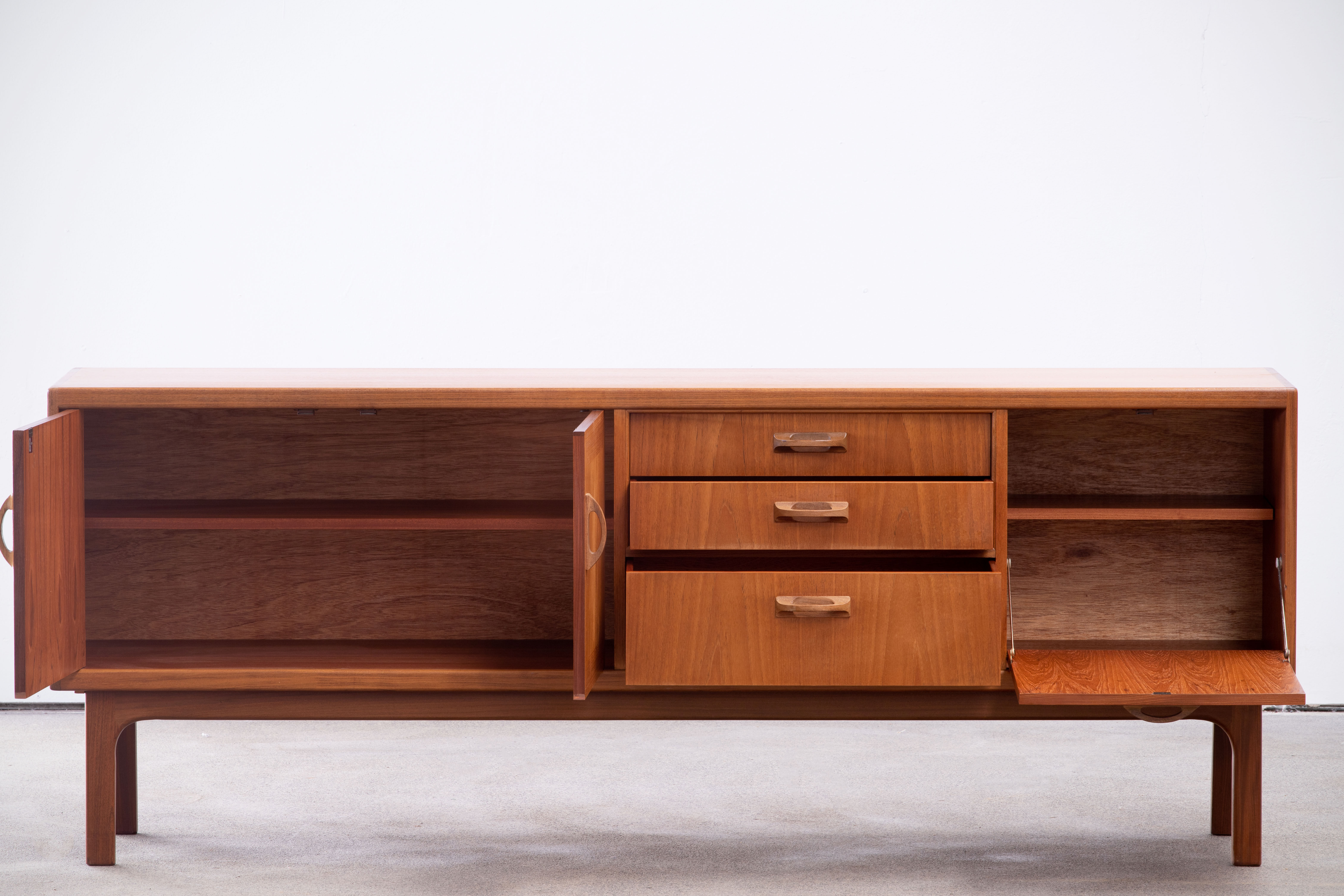 Vintage Scandinavian row Gplan 1960