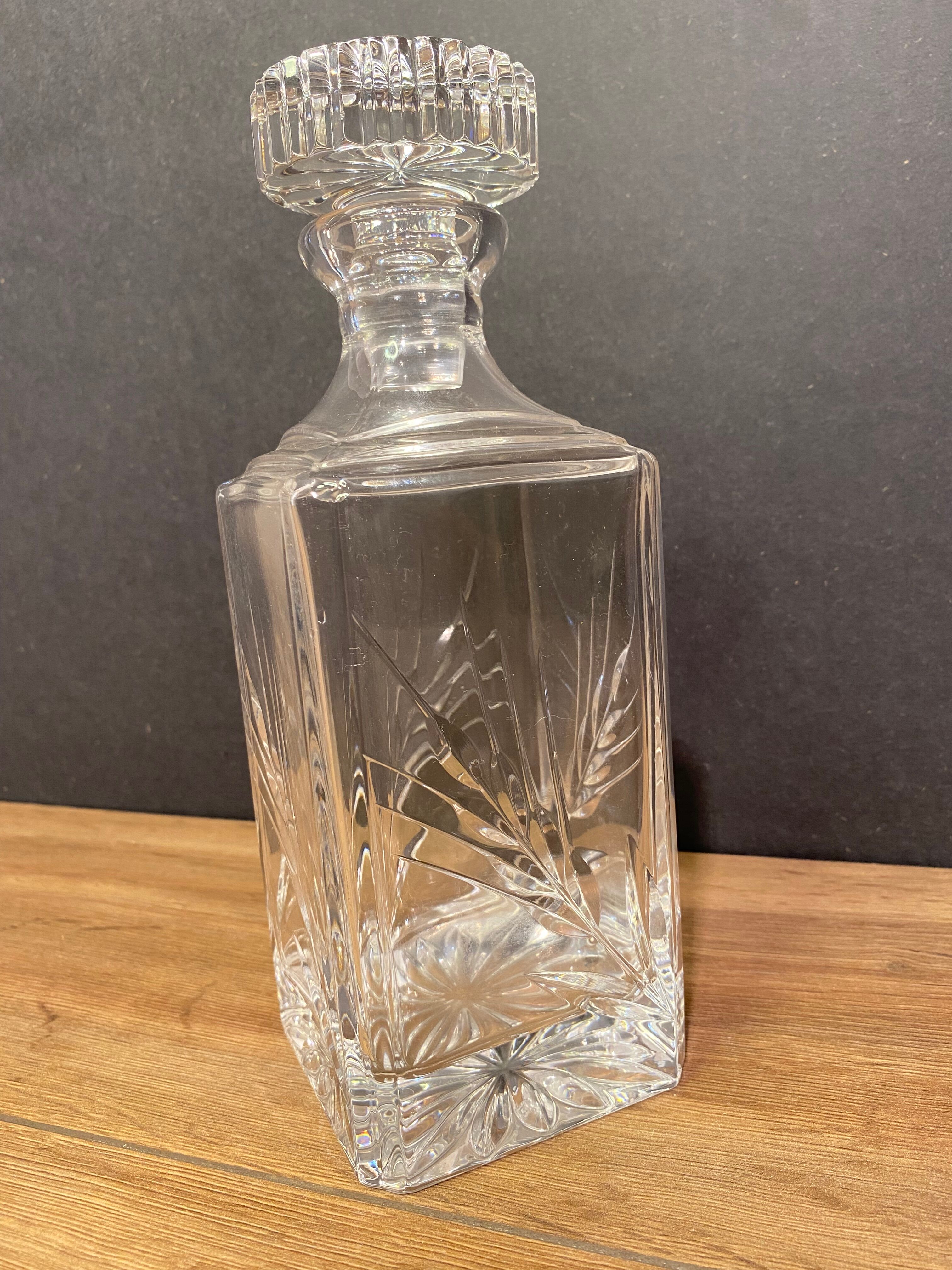 Carafe à whisky en cristal taillé