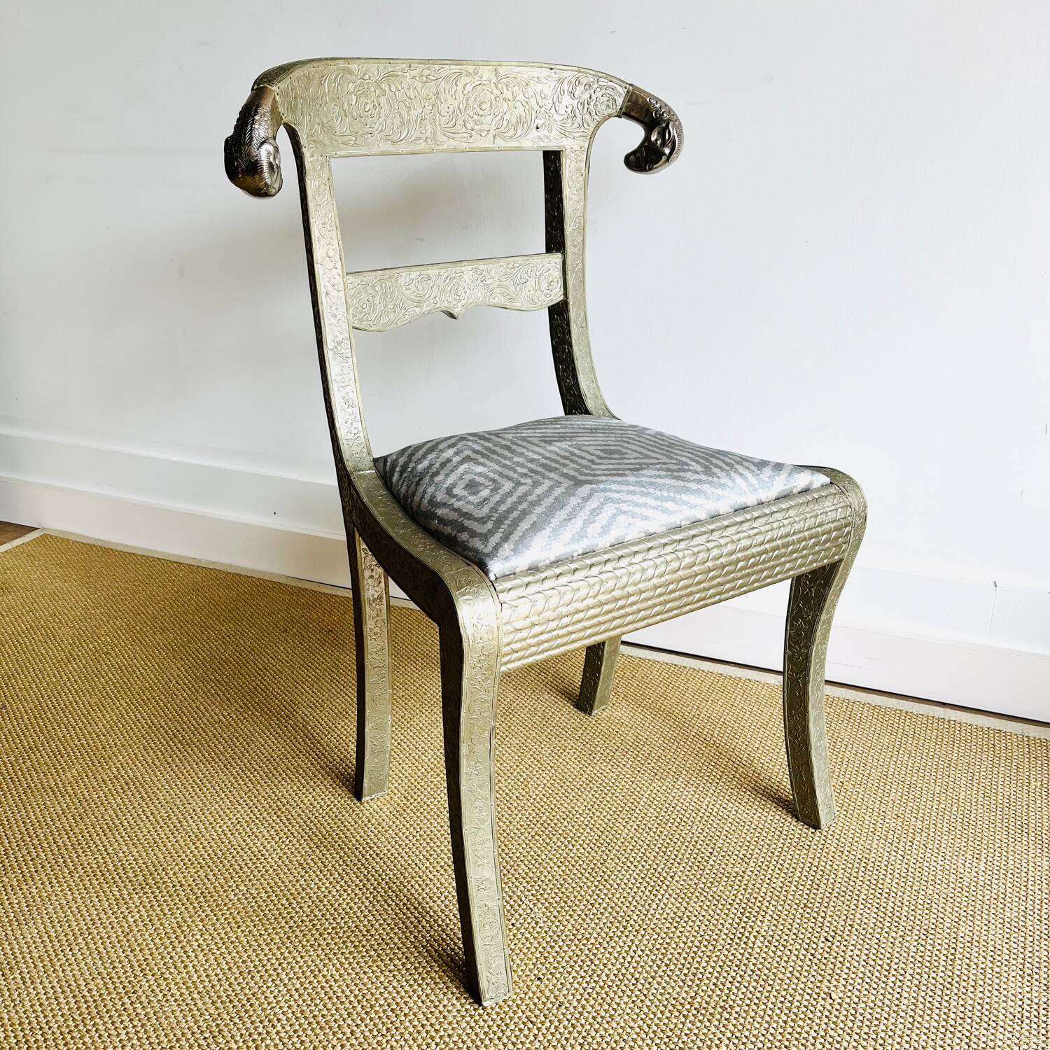 Chaise à tête de bélier anglo-indienne