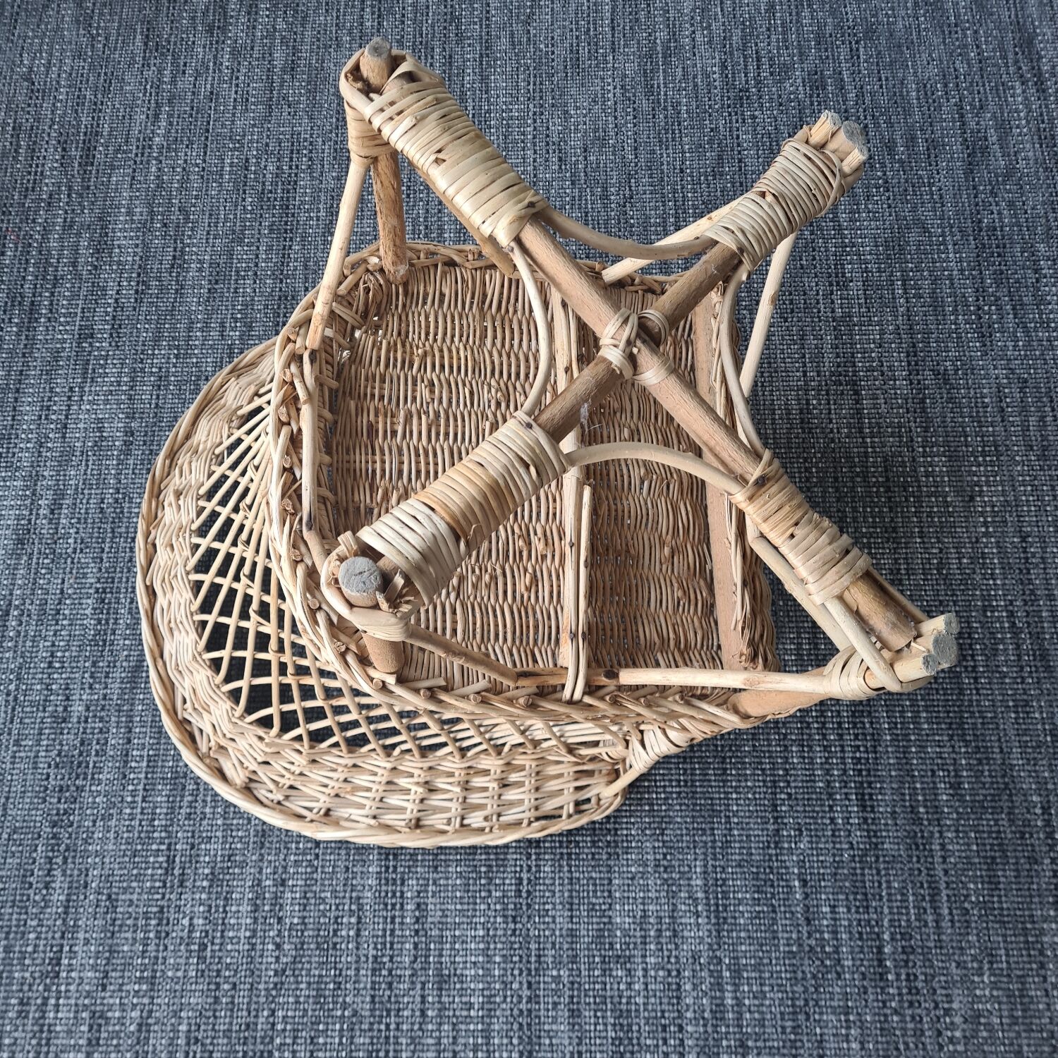 Rattan armchair with cushion