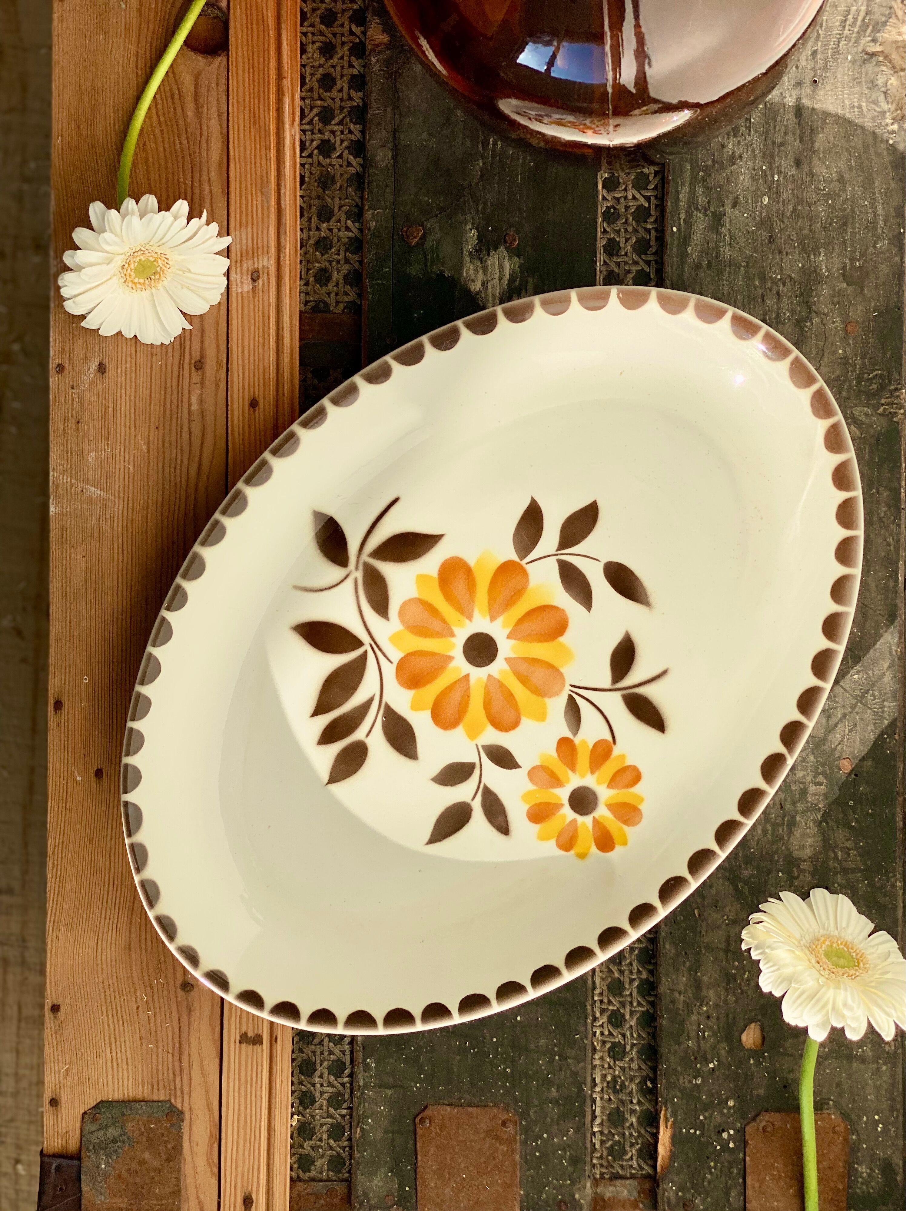 Oval serving dish - floral patterns