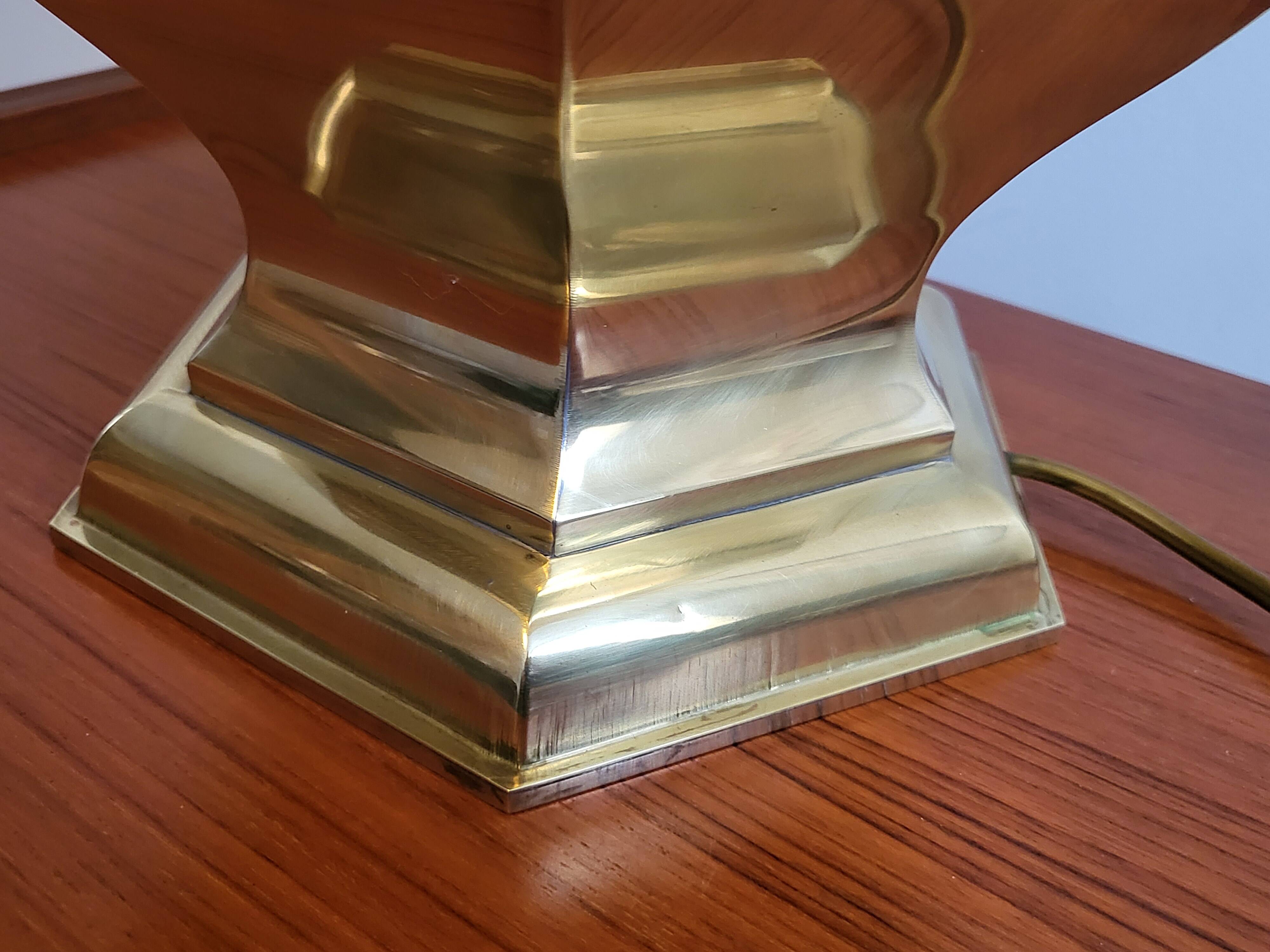 Vintage 1970 lamp in gold metal