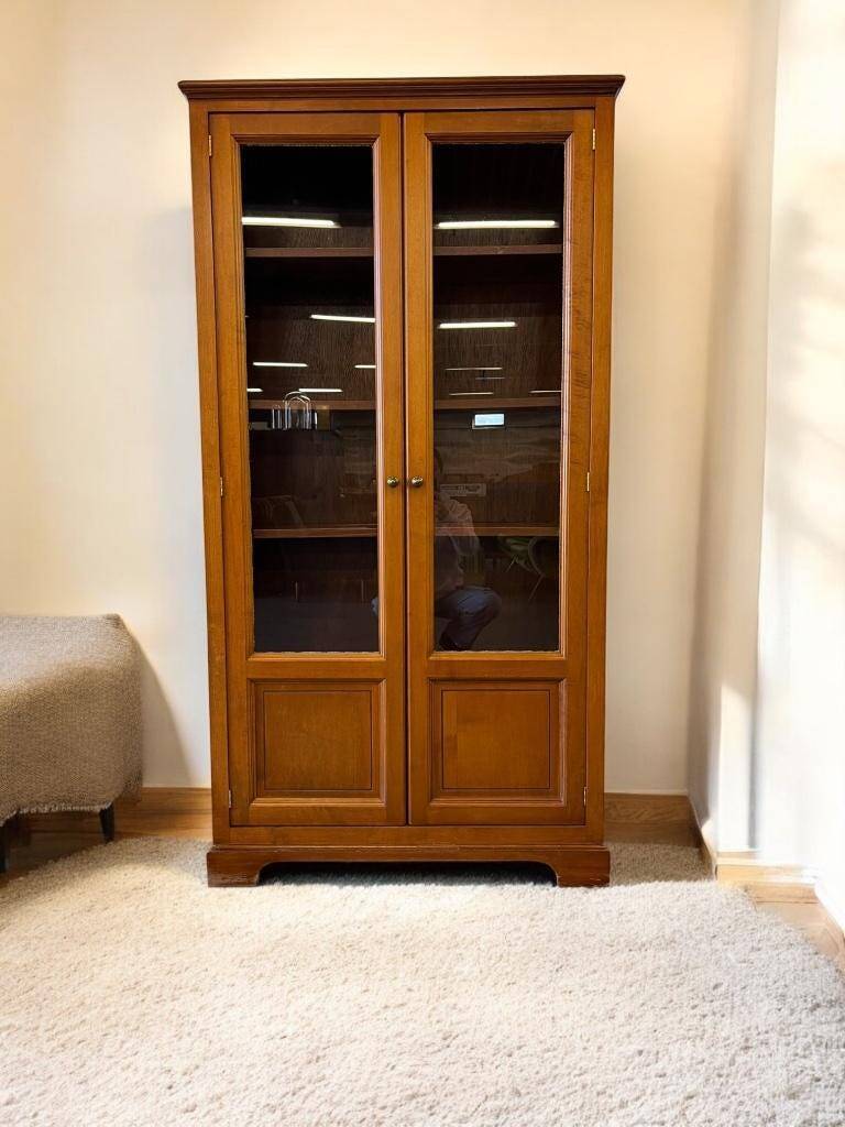 Vitrine en bois vintage / armoire