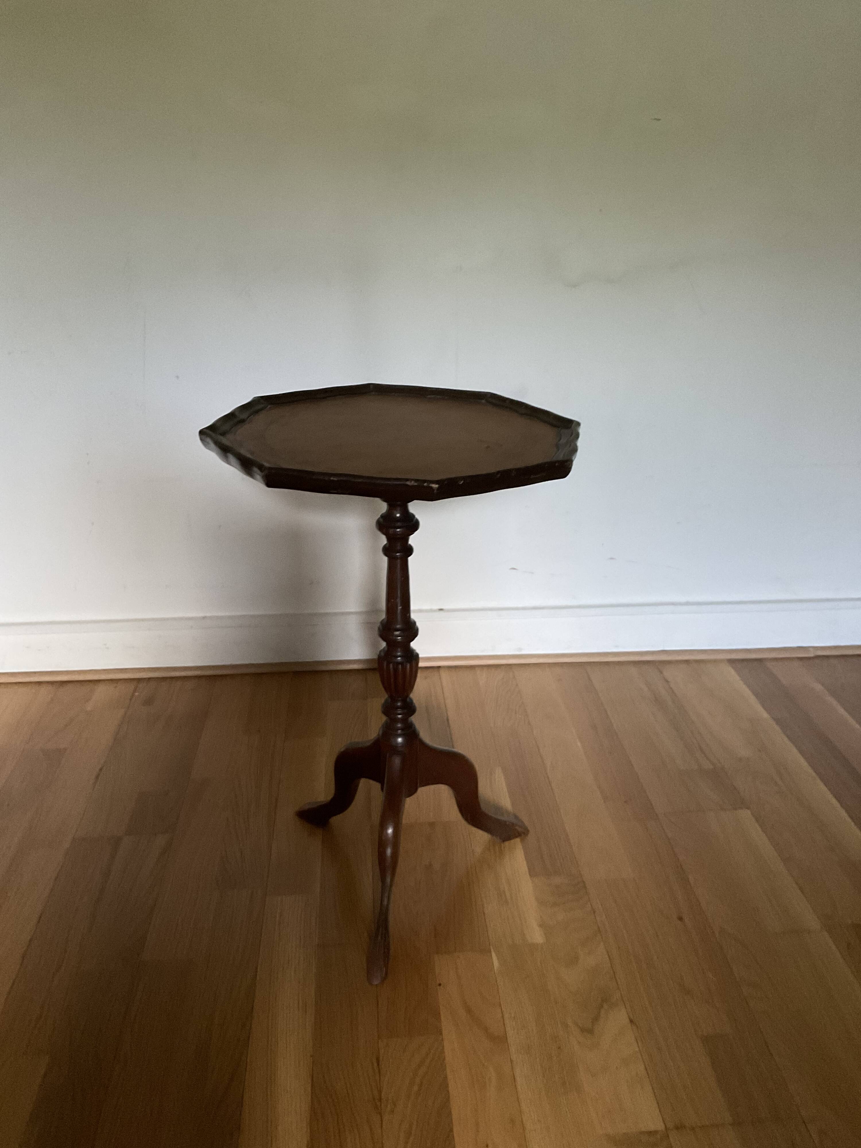 Gueridon tripode d’époque en acajou style XIXéme