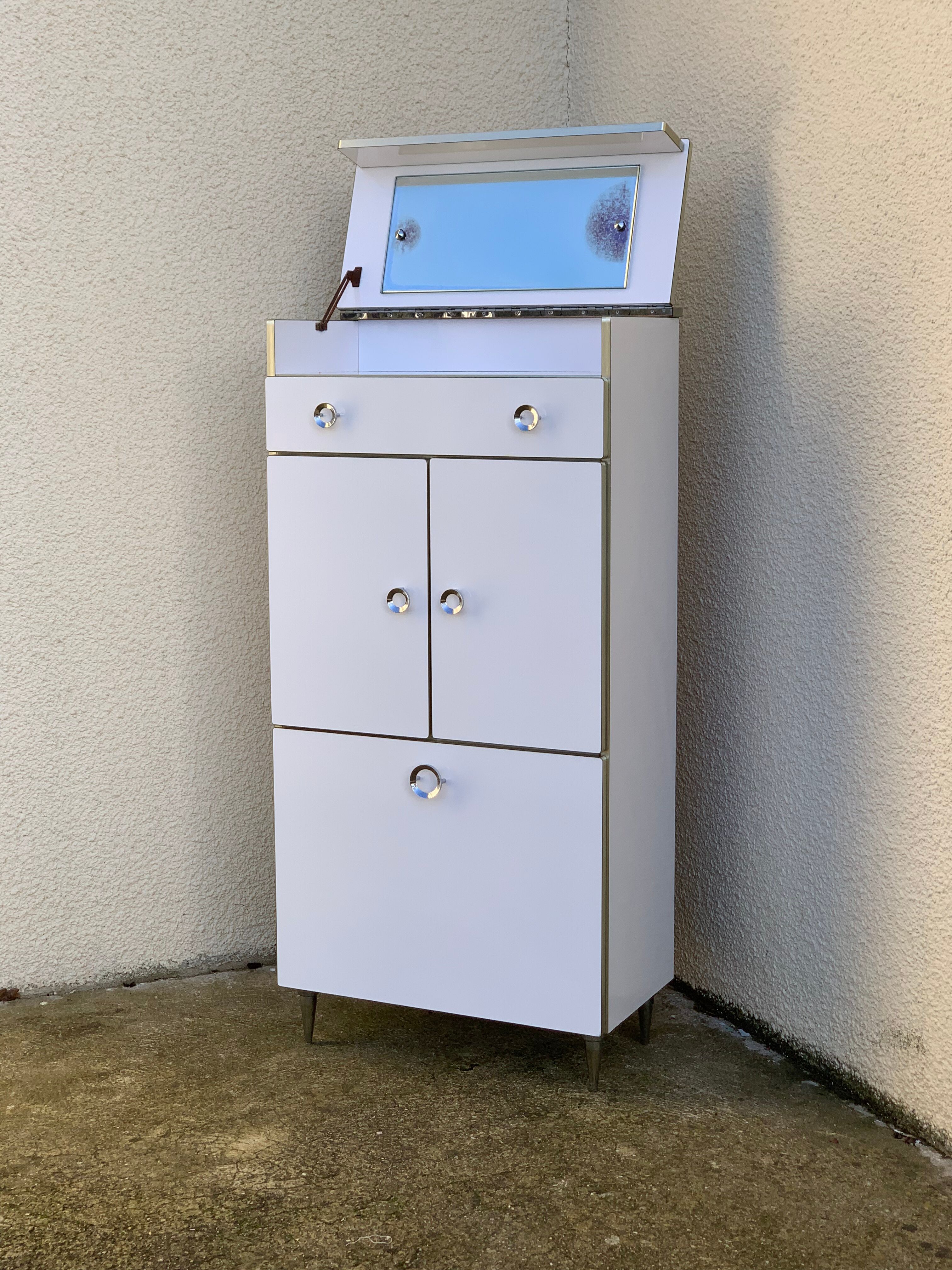 Vintage bathroom furniture Formica 1970