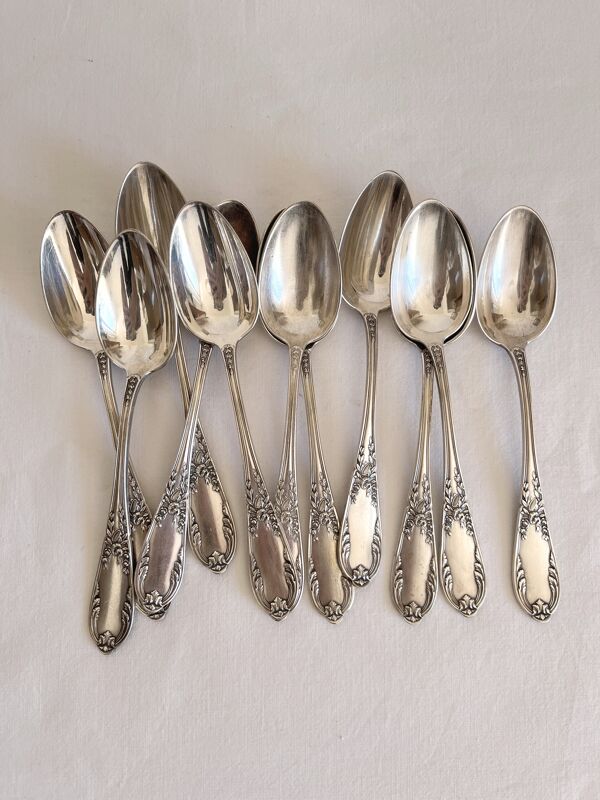 Coffret de 11 petites cuillères en métal argenté vintage