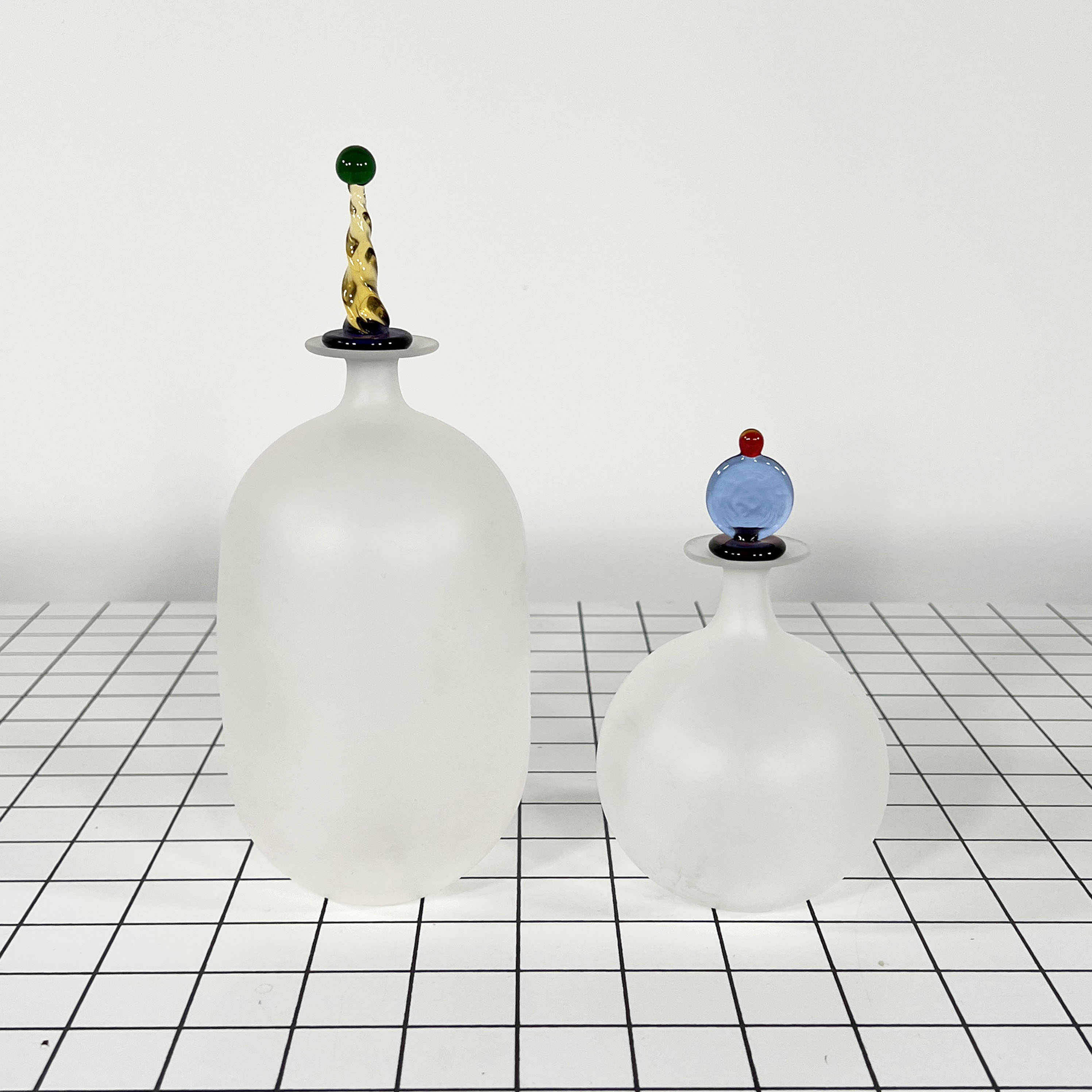 Pair of Italian vials made of murano glass, 1970s