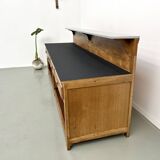 Large trading counter from the 80s