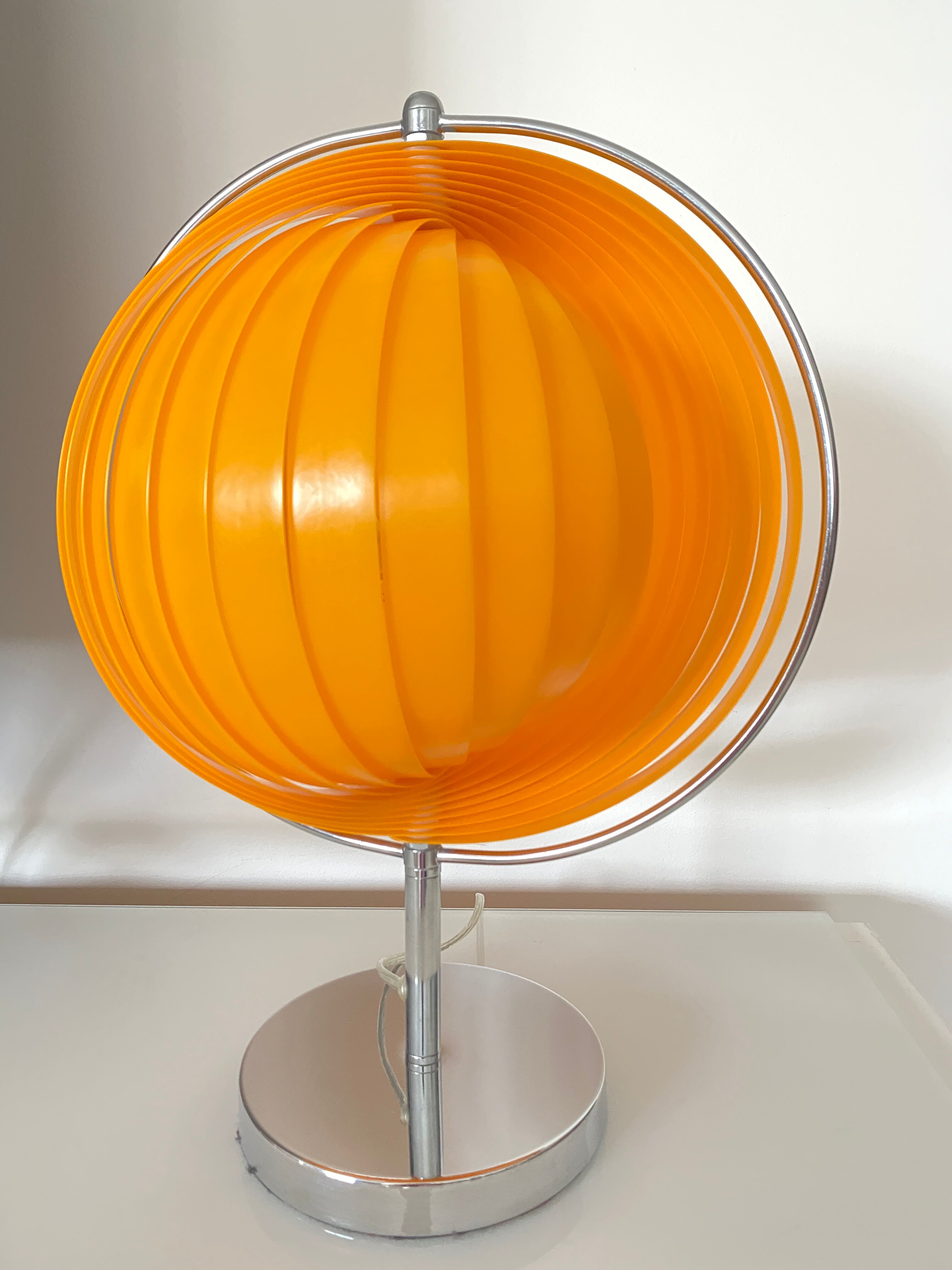 Vintage moon table lamp