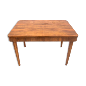 Table pliante conçue